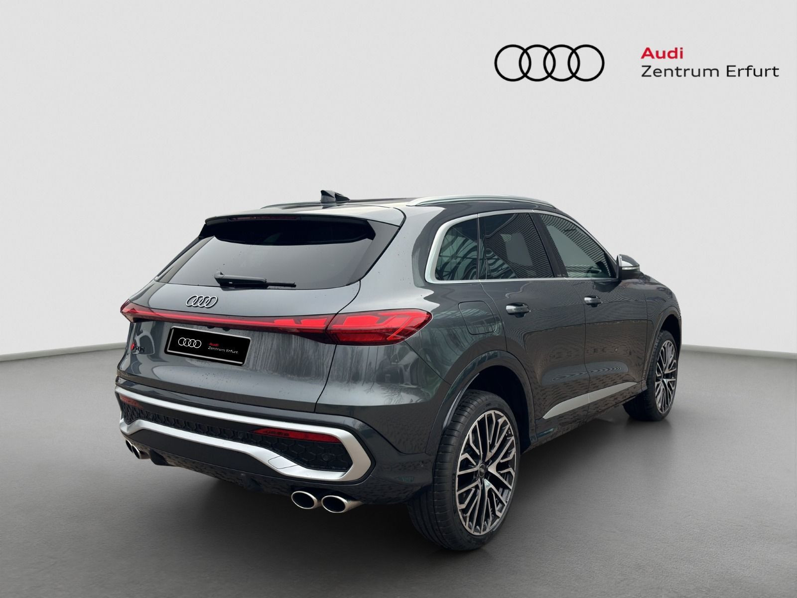 Audi - SQ5_6