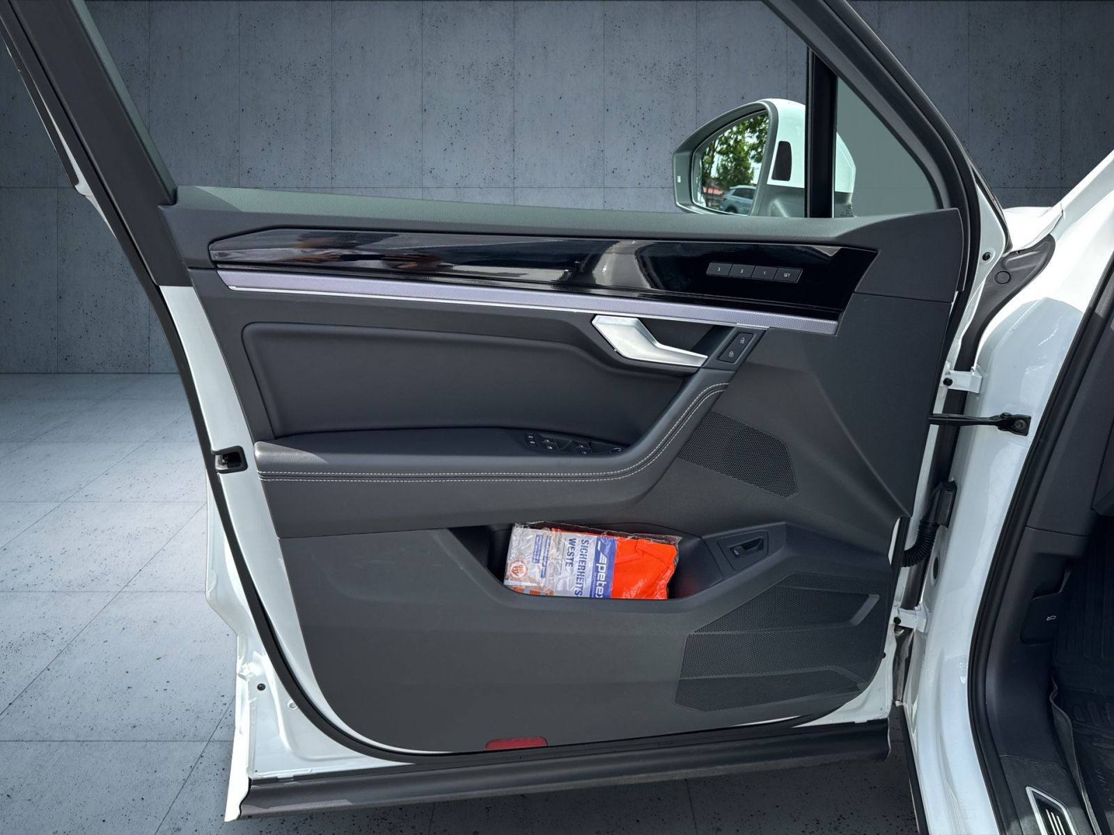 Volkswagen - Touareg_23