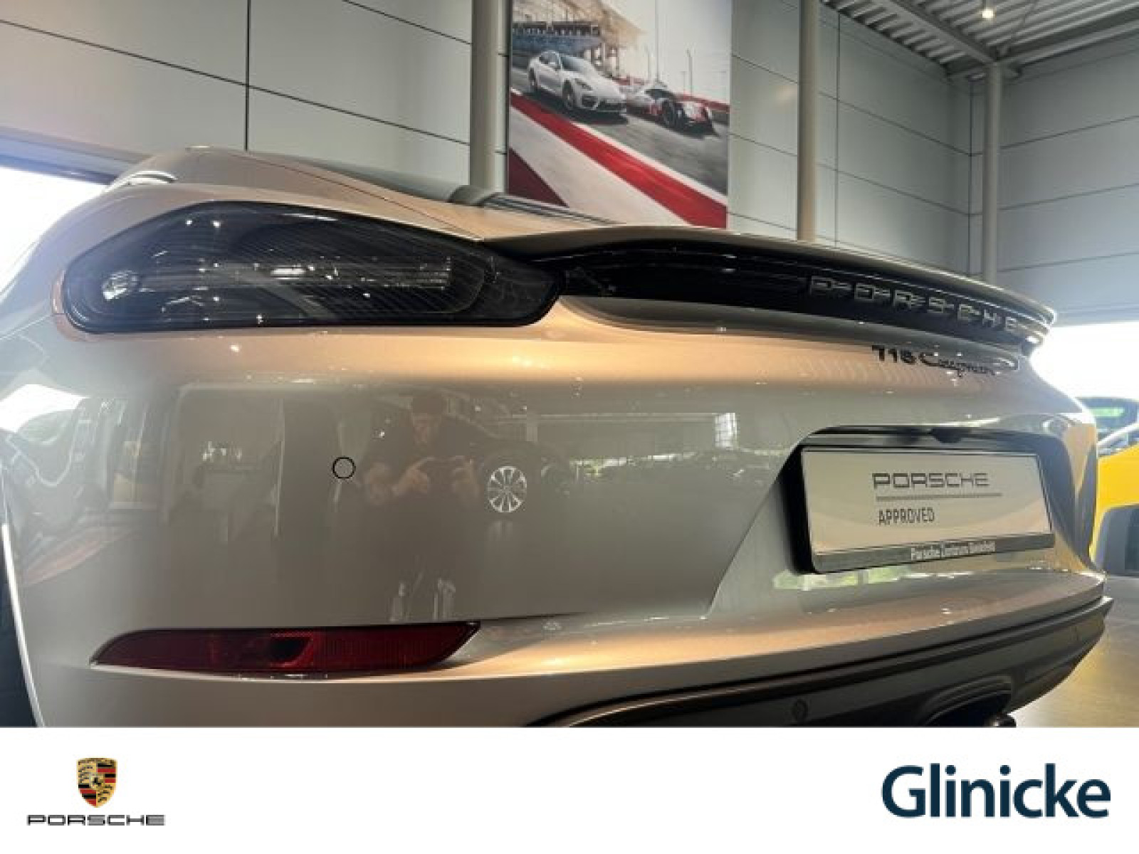 Porsche - Cayman_25