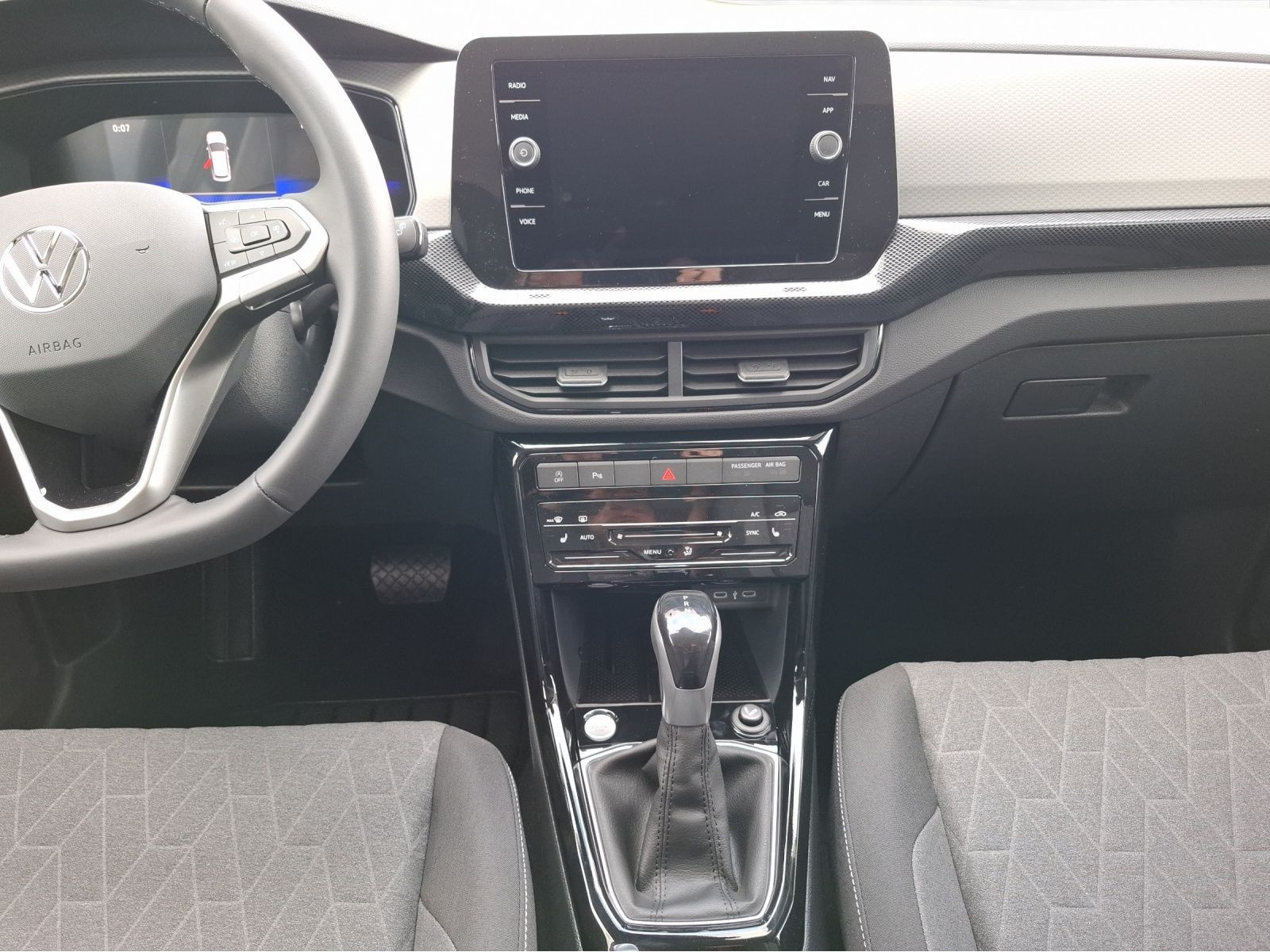 Volkswagen - T-Cross_7