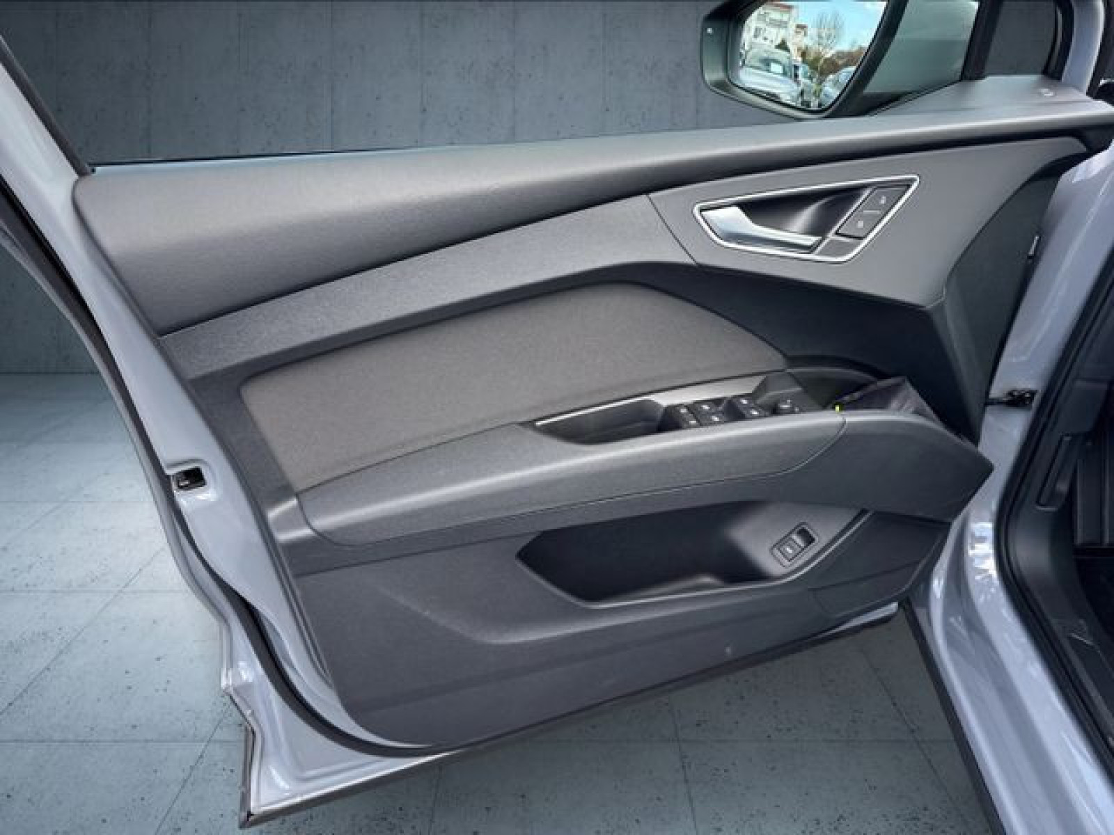 Audi - Q4_25