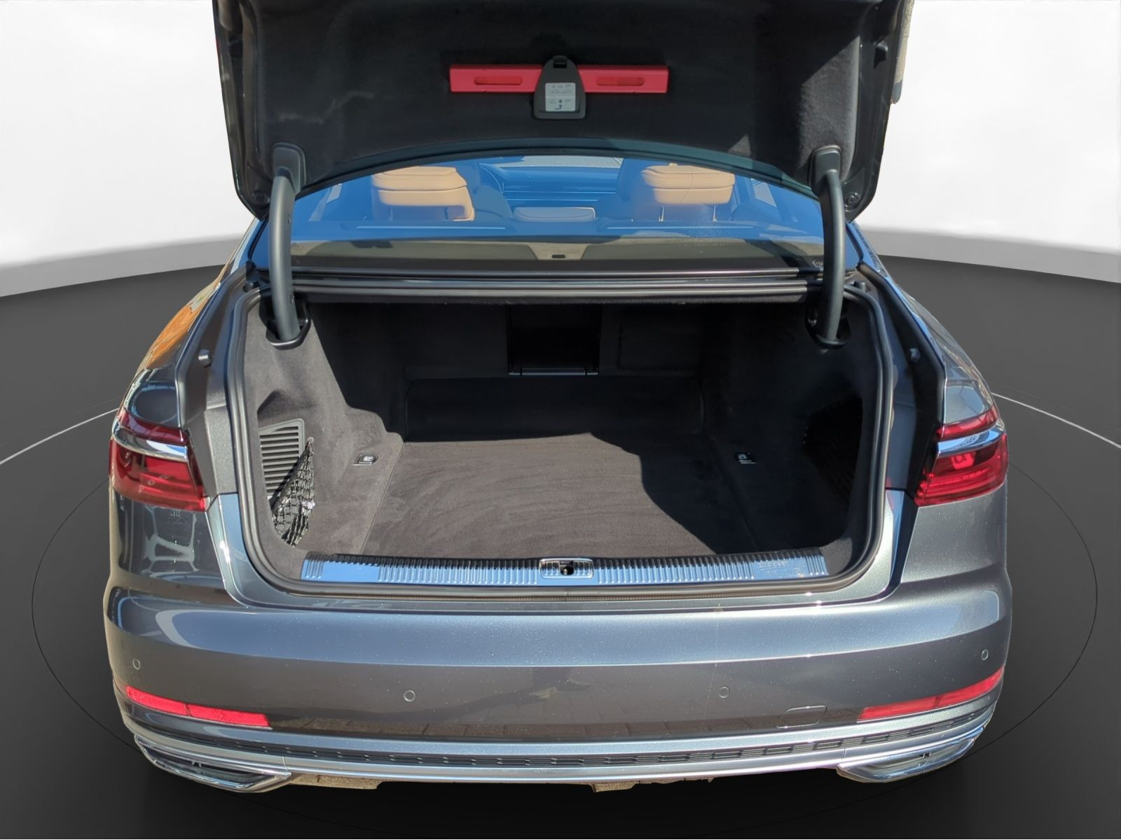 Audi - A8_10