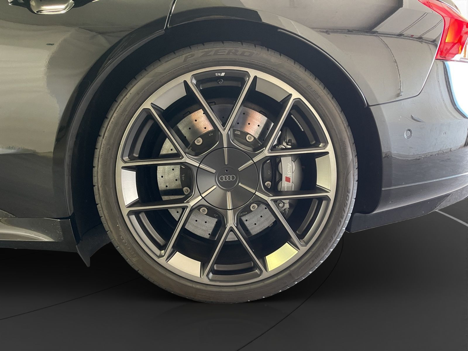 Audi - RS e-tron GT_14