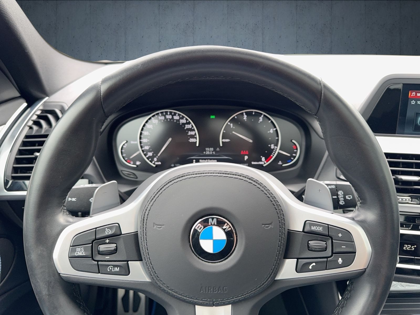 BMW - X3_10