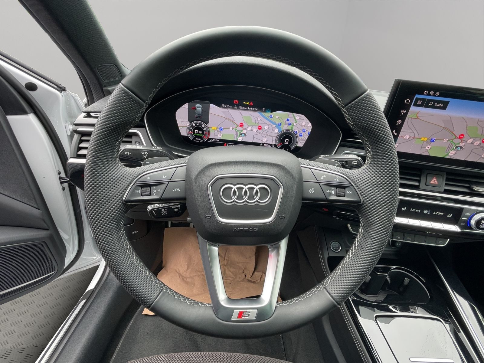 Audi - A4 Avant_12