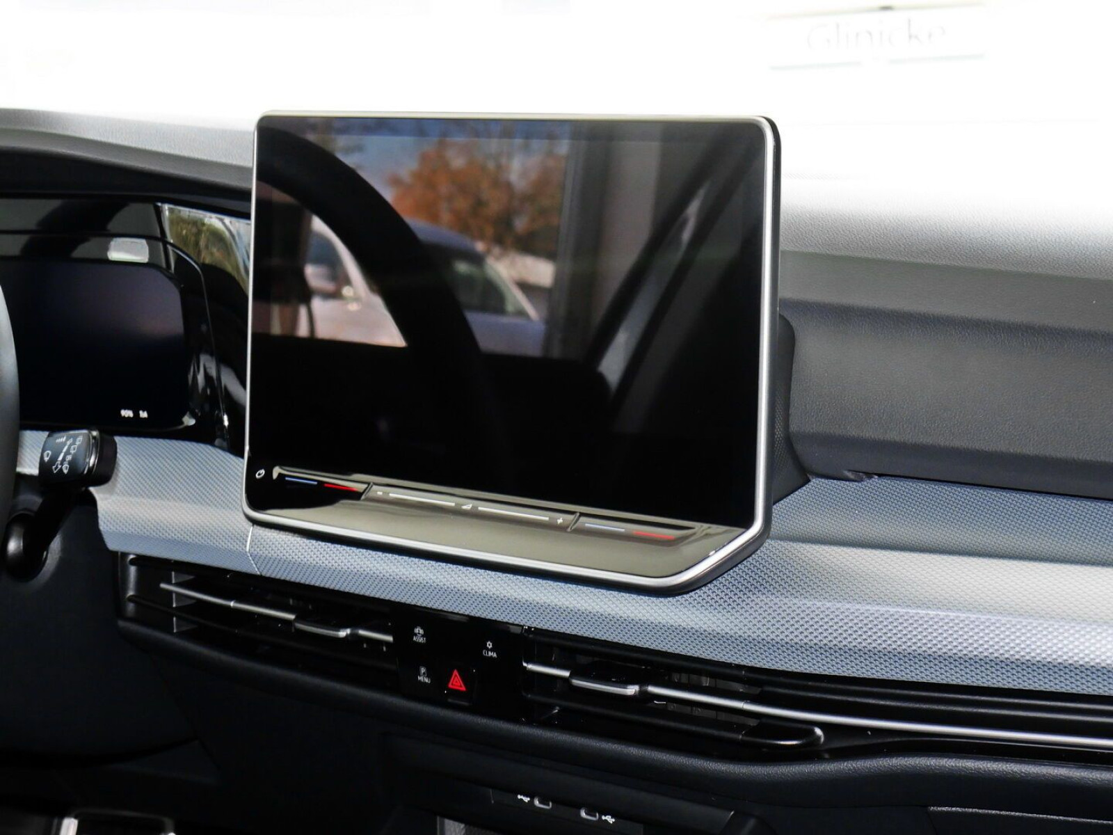 Volkswagen - Golf_5