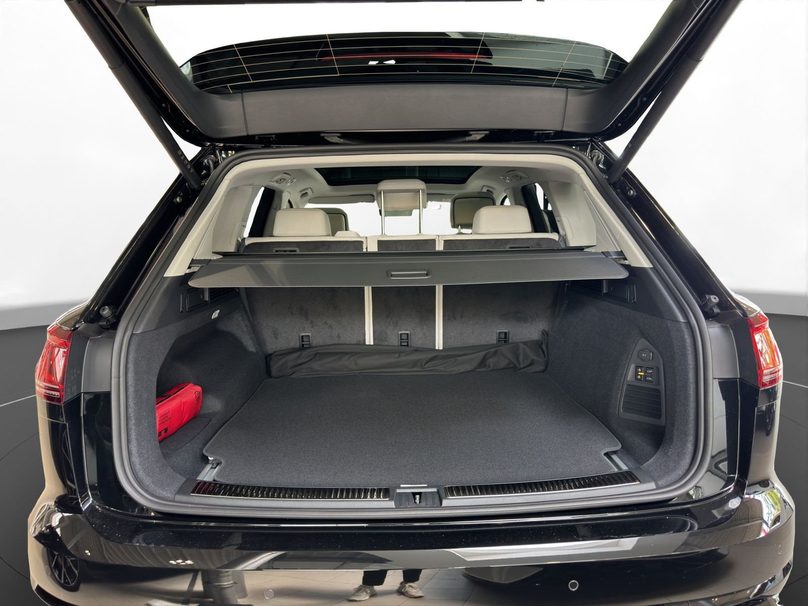 Volkswagen - Touareg_14