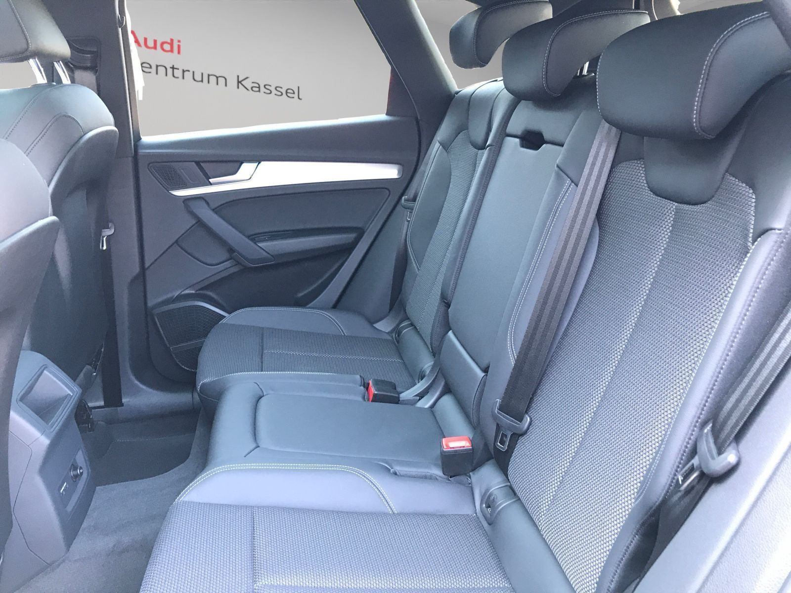 Audi - Q5_6