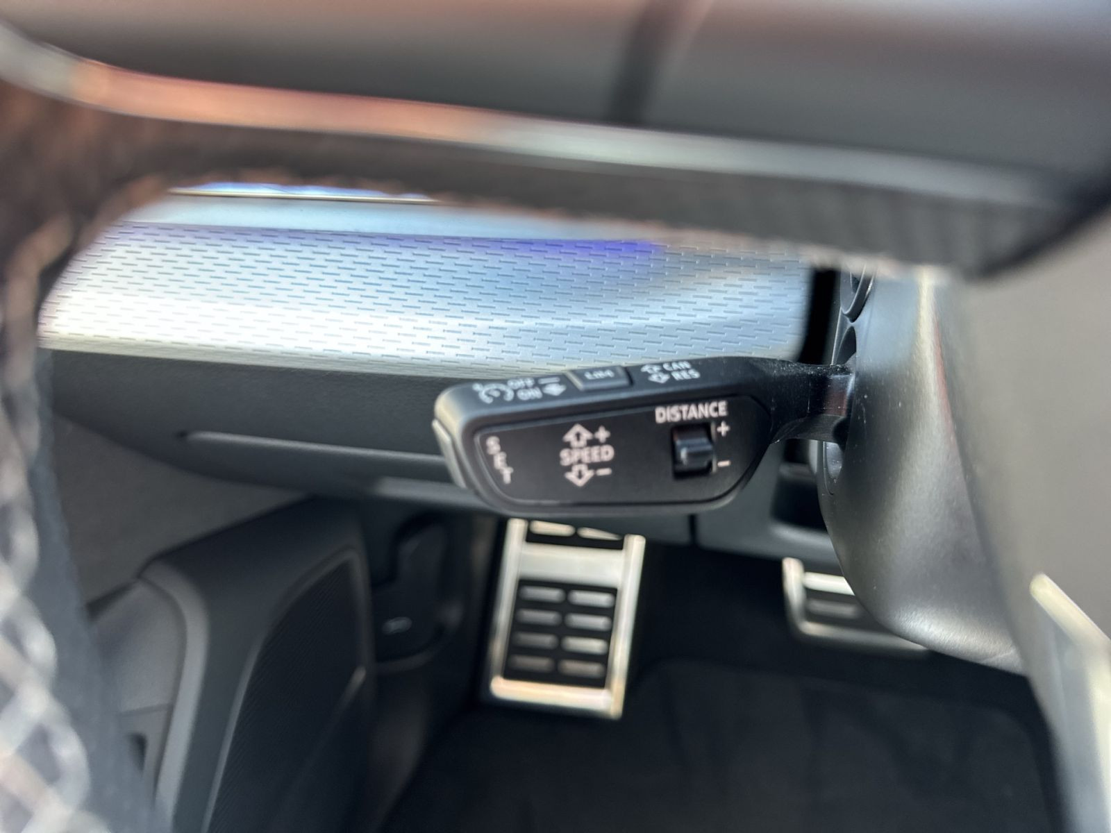 Audi - Q8_28 Audi - Q8_28