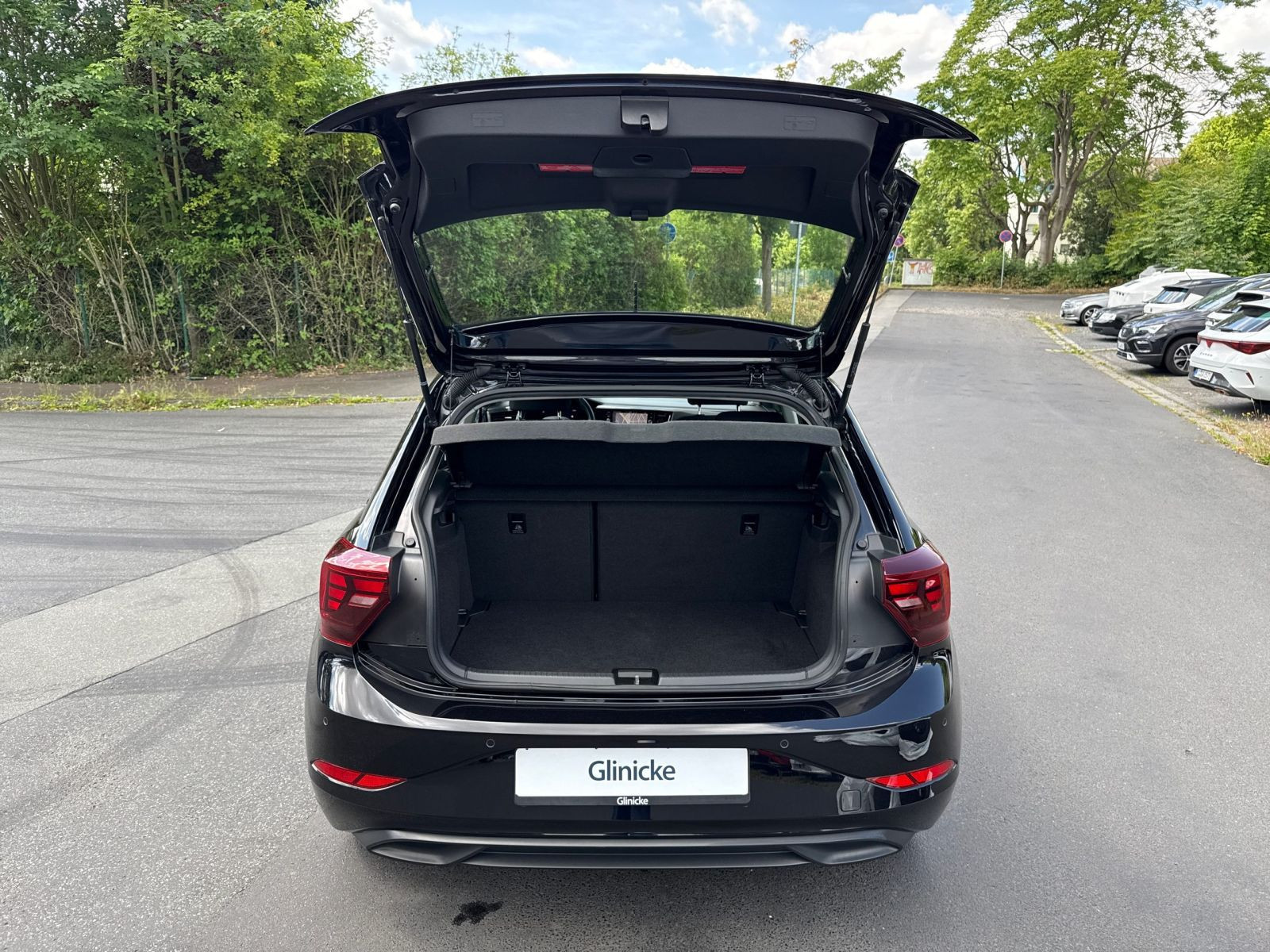 Volkswagen - Polo_13