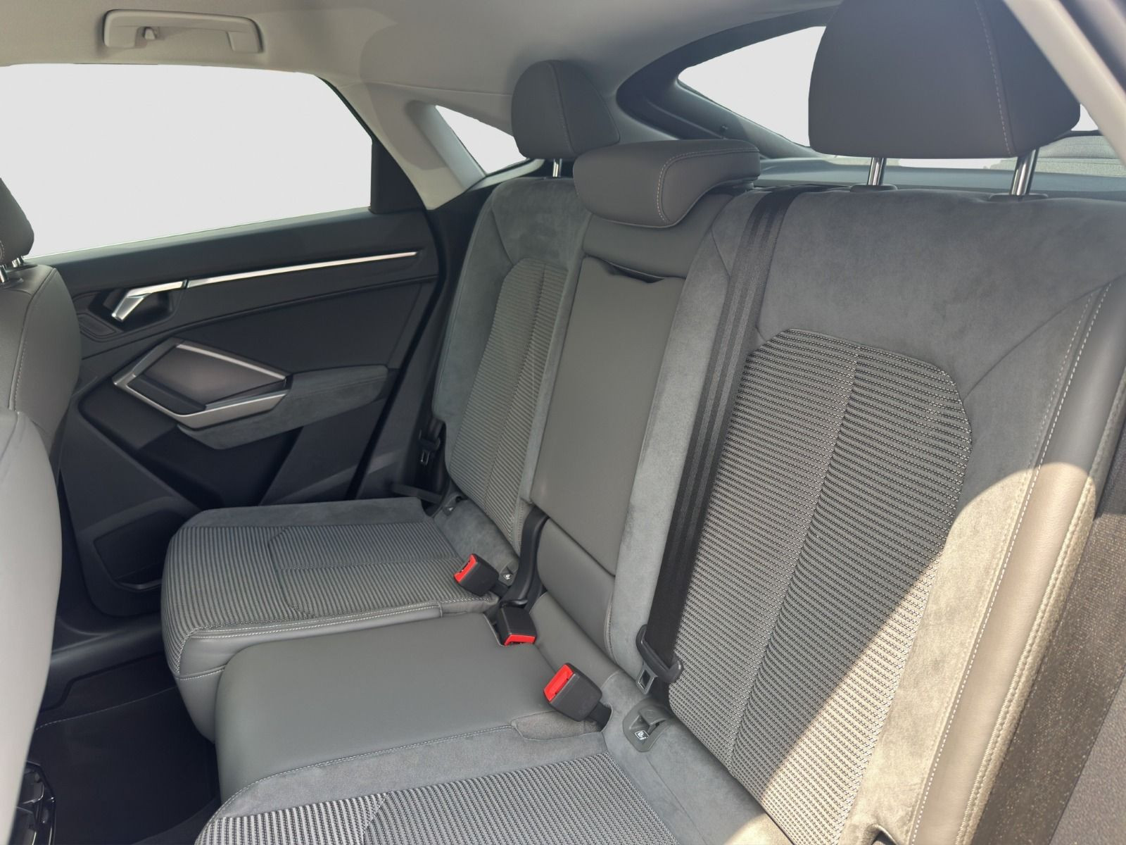 Audi - Q3 Sportback_12