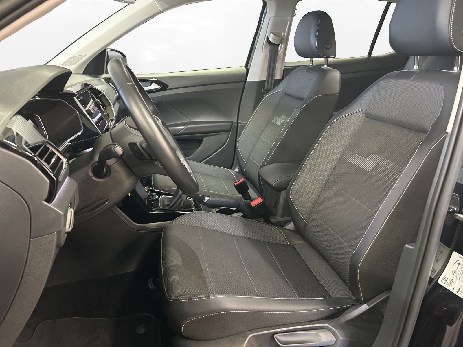 Volkswagen - T-Cross_17