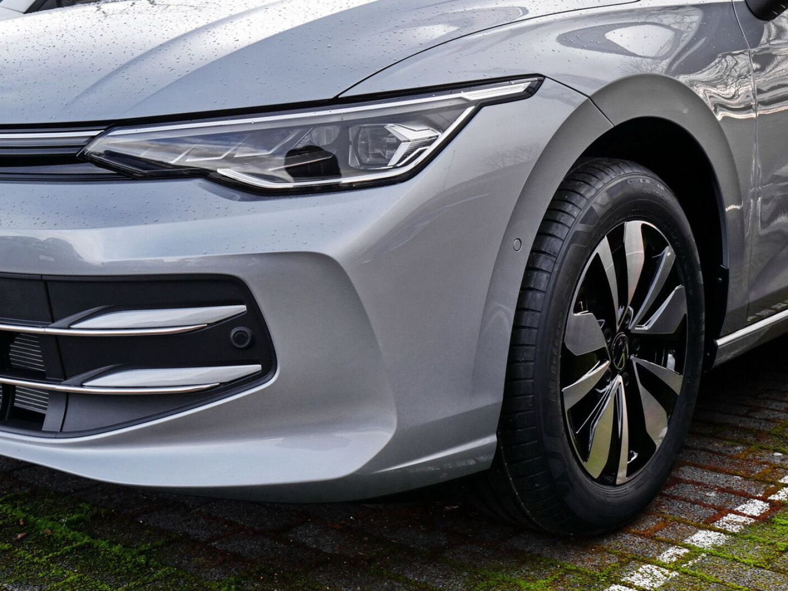 Volkswagen - Golf_15