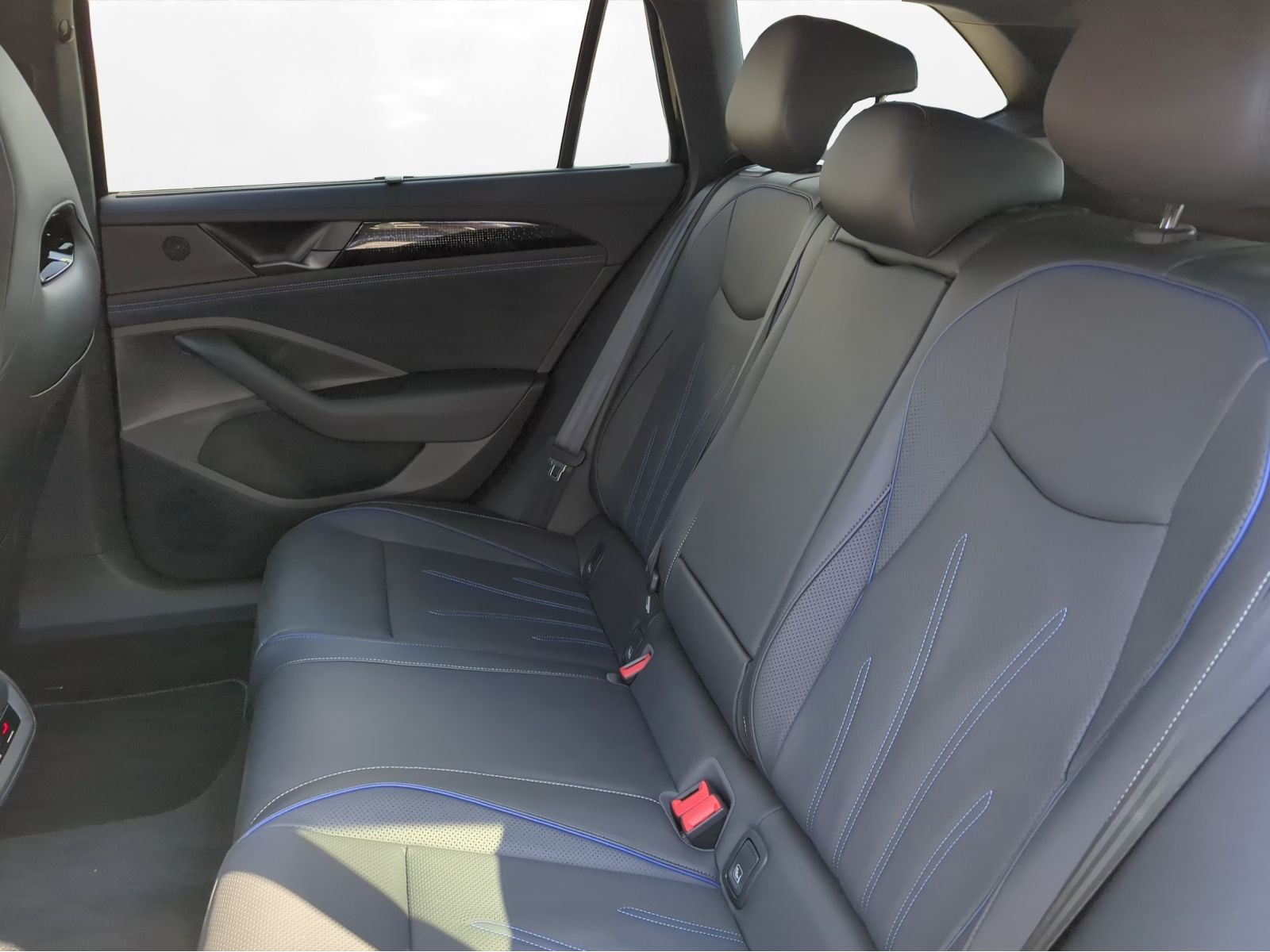 Volkswagen - Passat Variant_5
