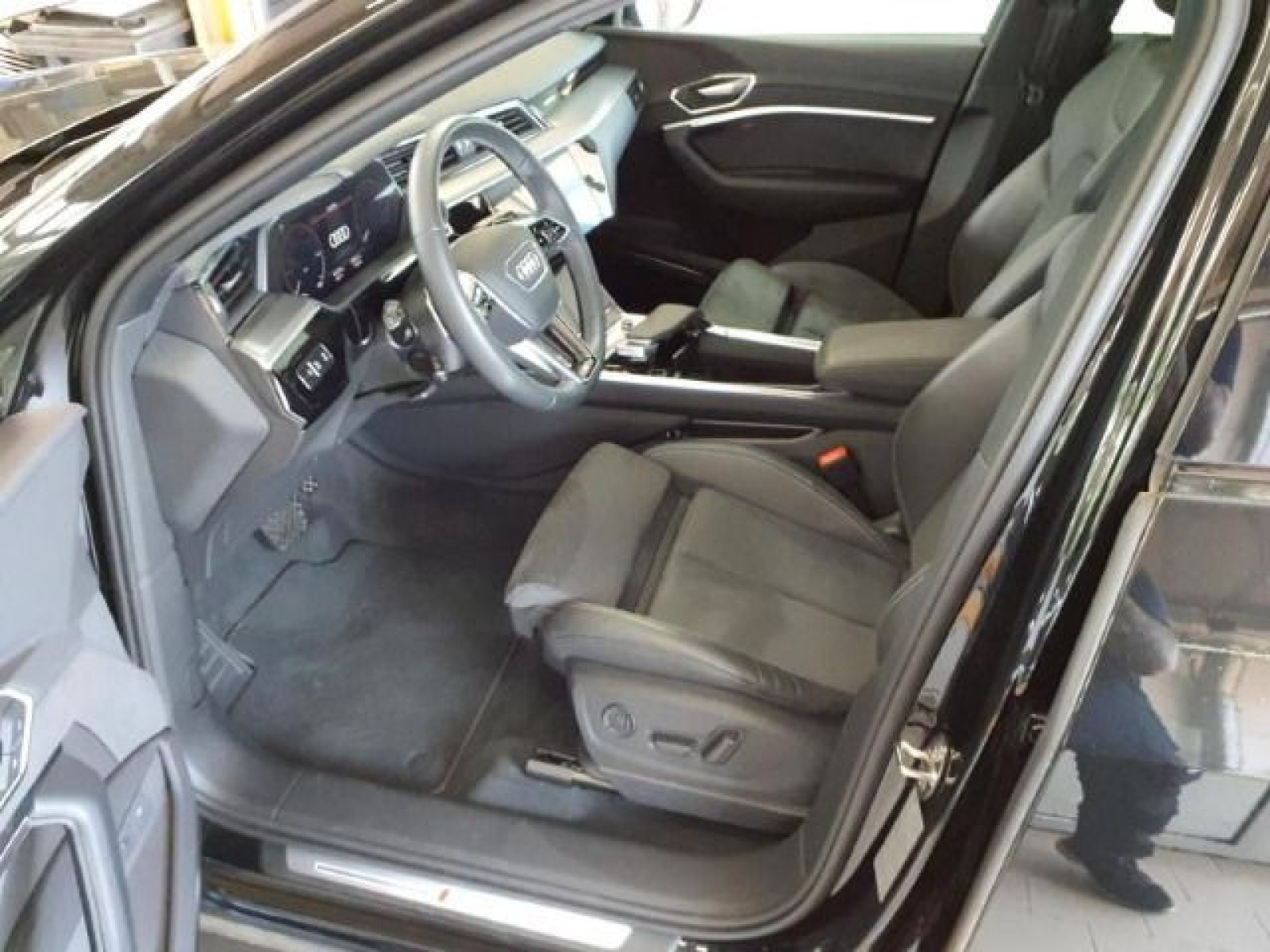 Audi - e-tron_5