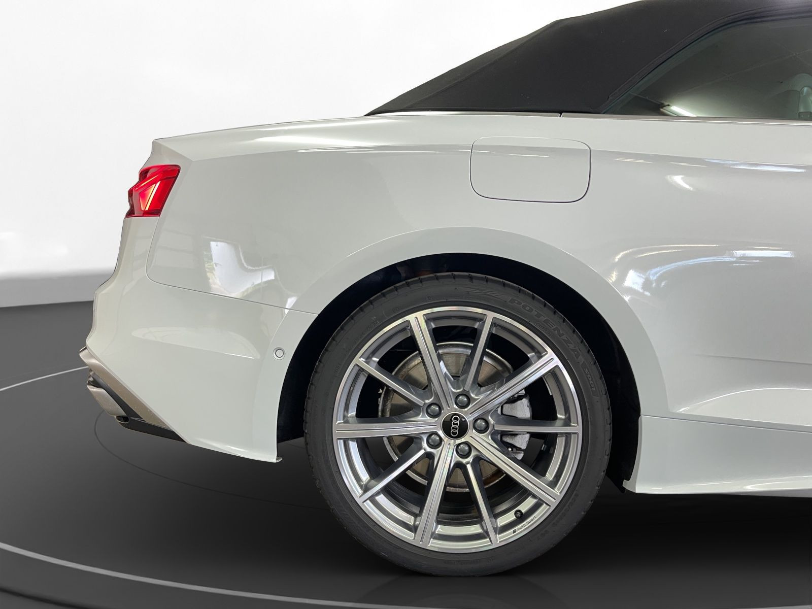 Audi - A5 Cabriolet_16