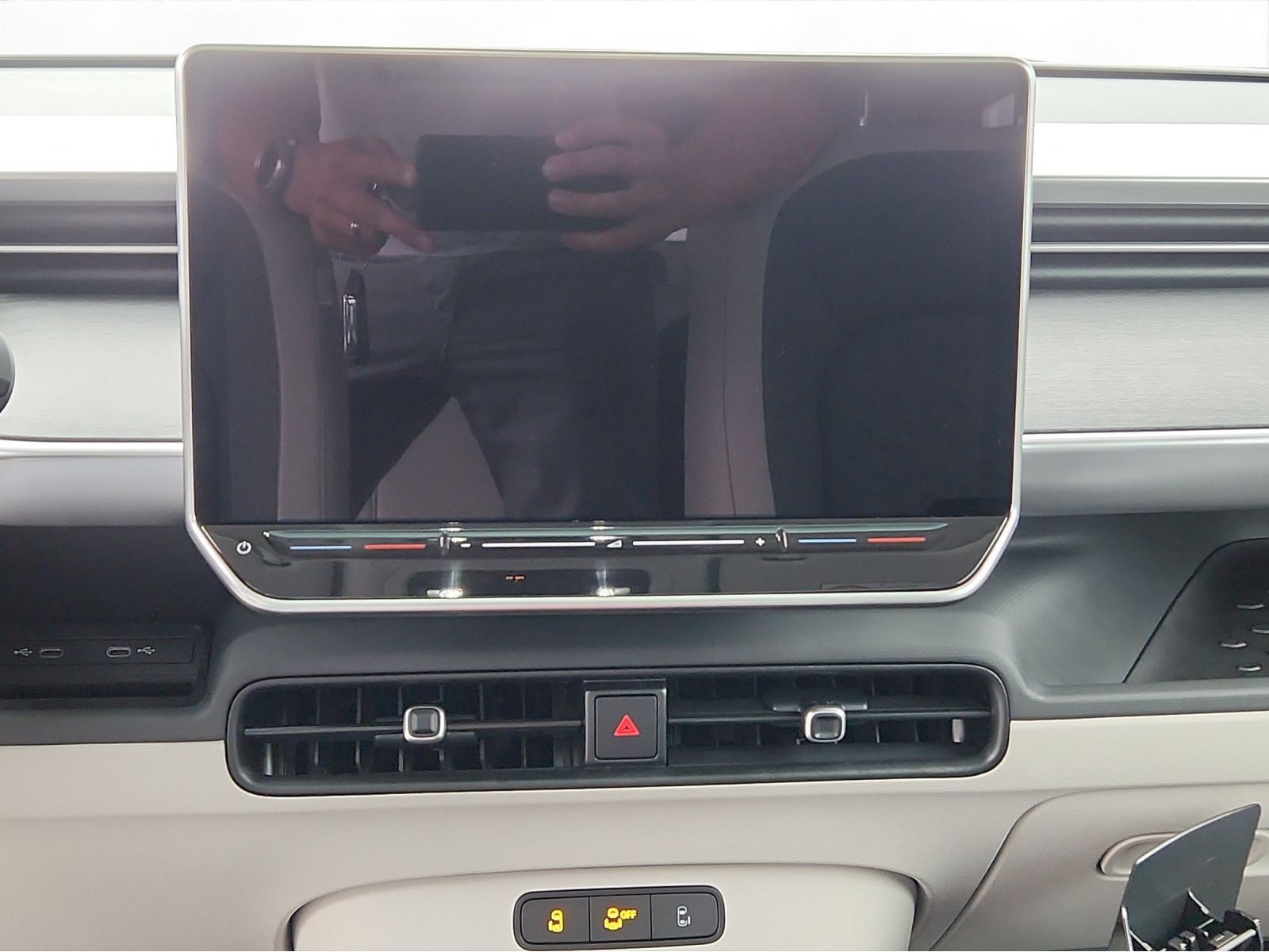 Volkswagen - ID. Buzz_11