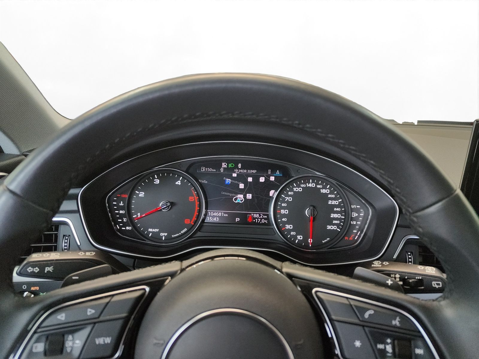 Audi - A4_8
