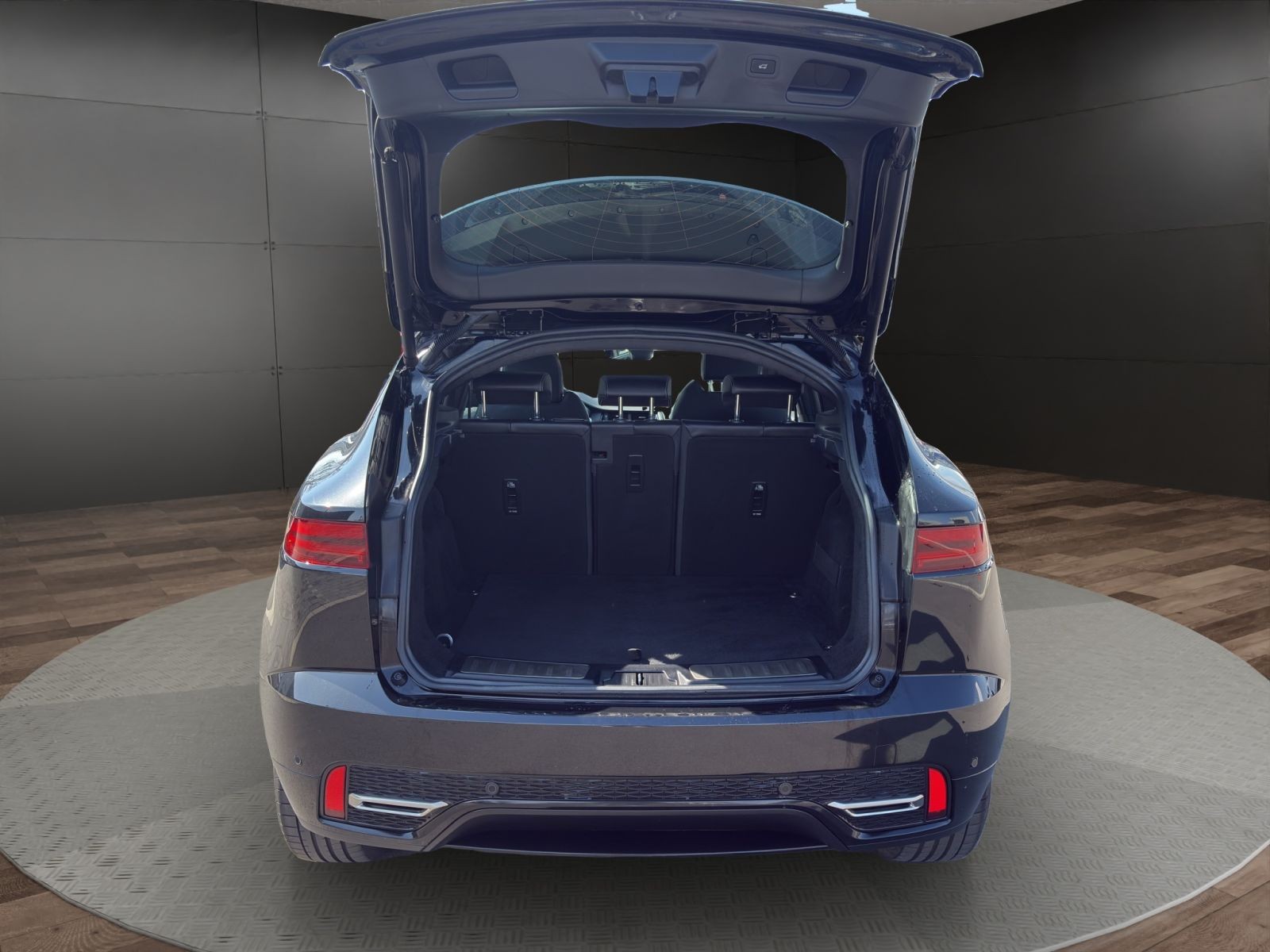 Jaguar - E-Pace_11