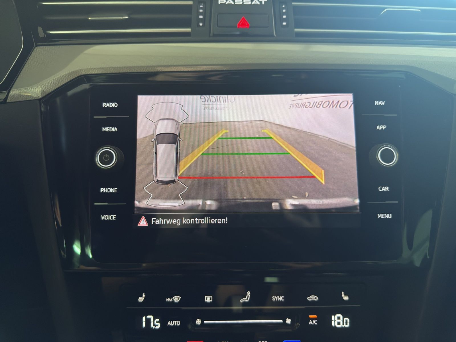 Volkswagen - Passat Variant_25