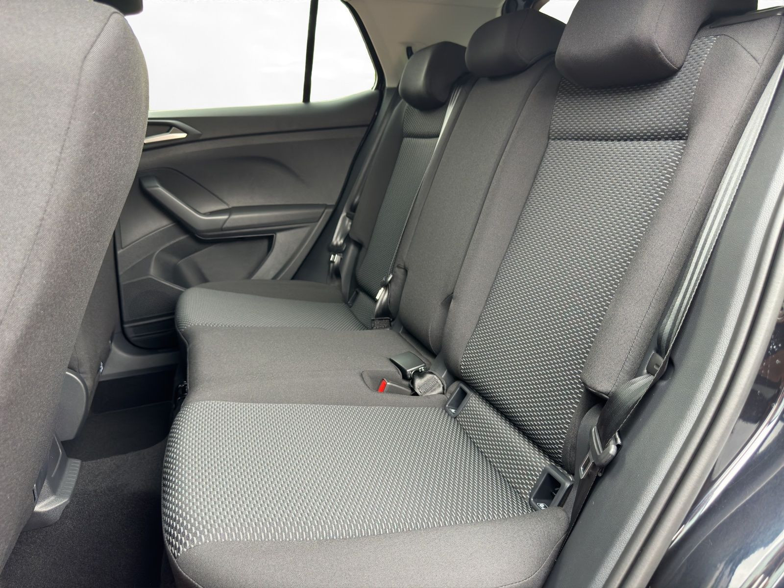 Volkswagen - T-Cross_10