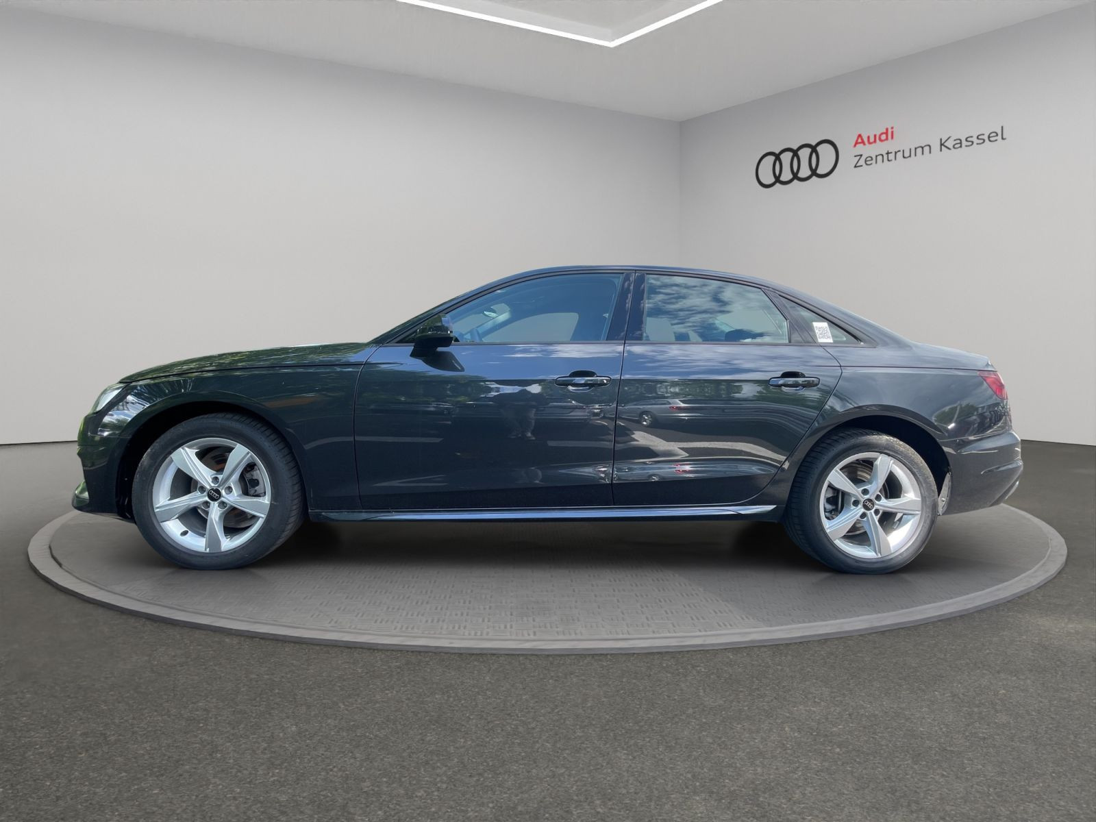 Audi - A4 Limousine_2