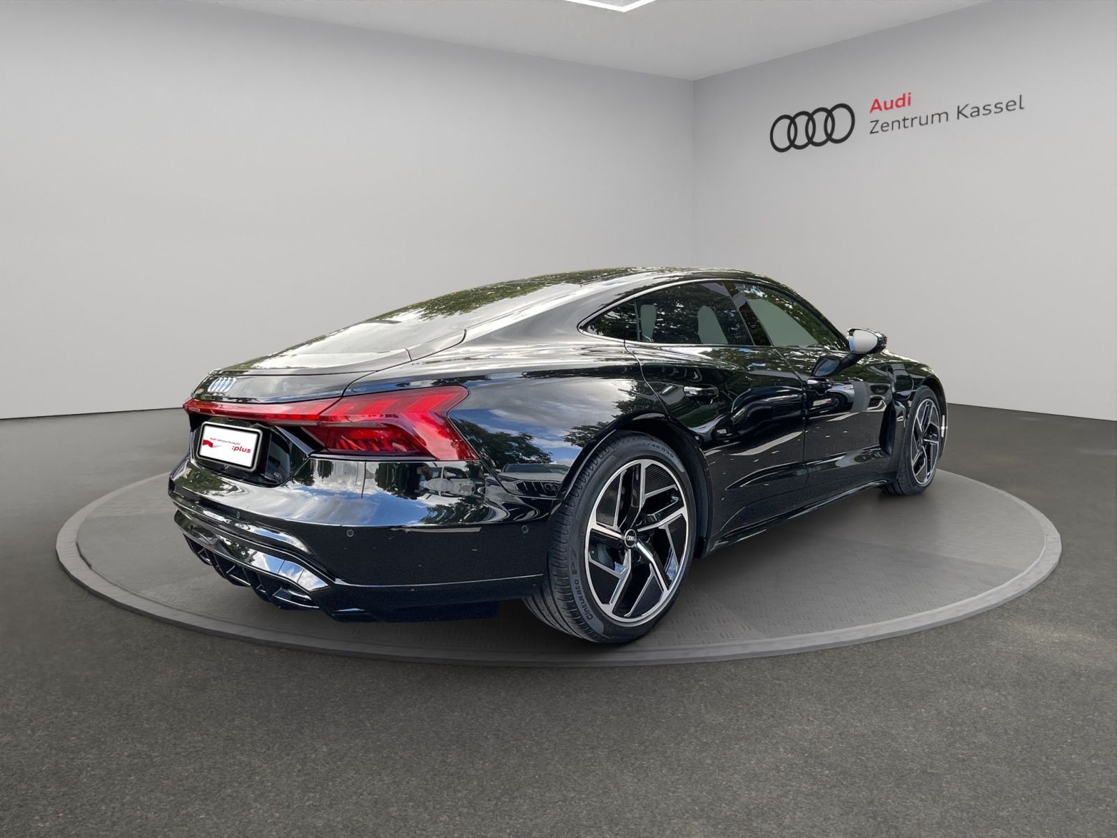Audi - e-tron GT quattro_7