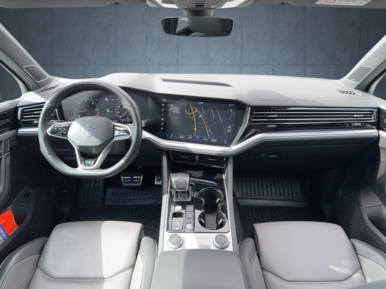 Volkswagen - Touareg_13