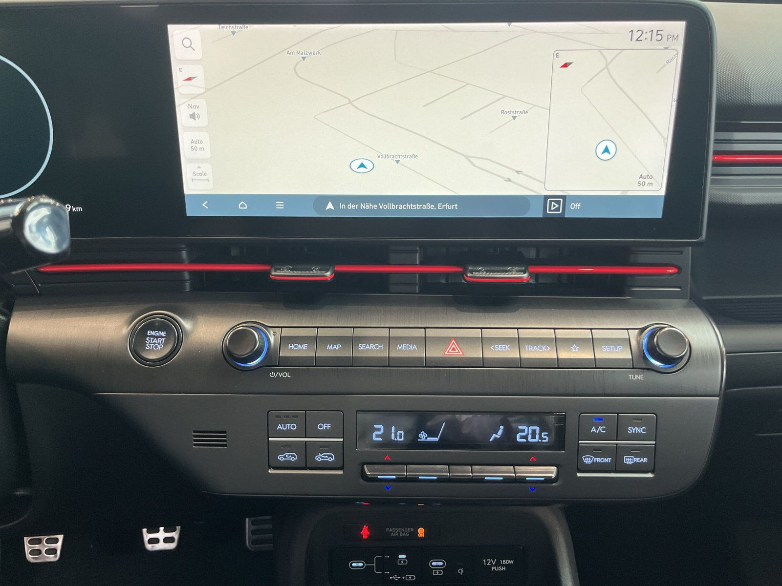 Hyundai - Kona_10