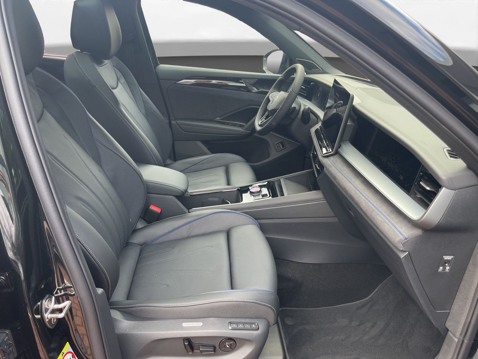 Volkswagen - Tayron_7