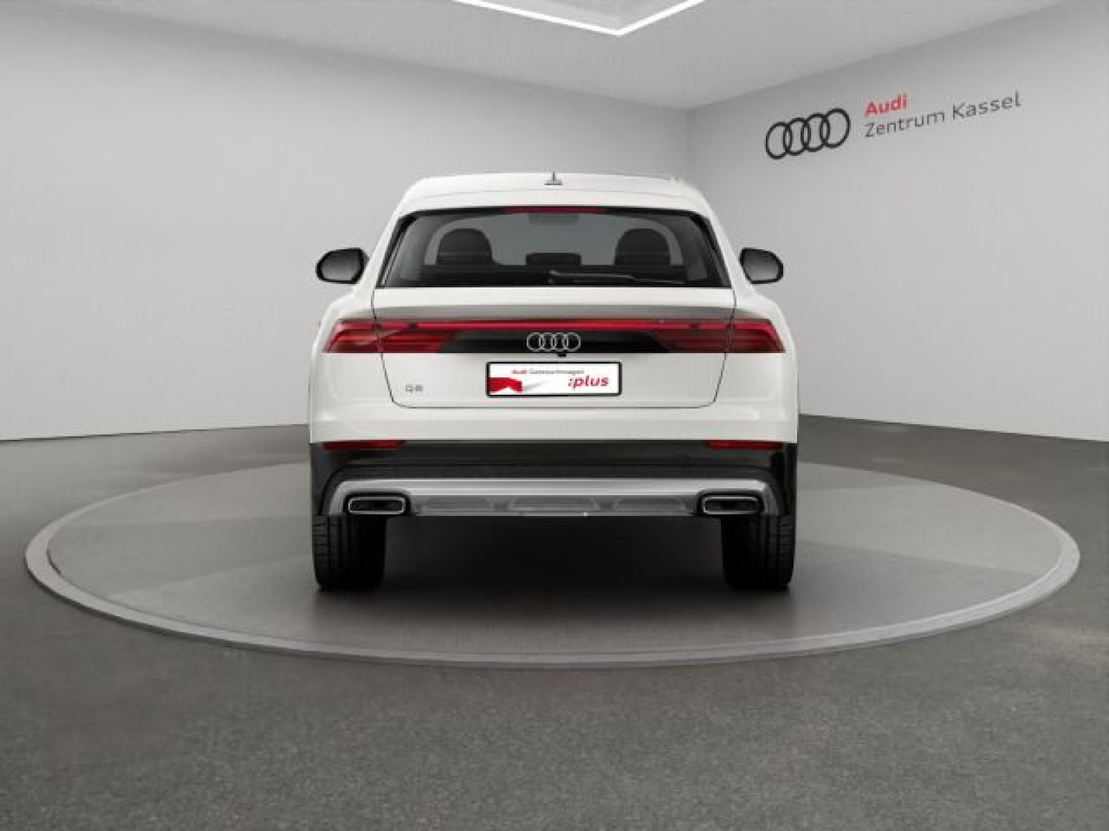 Audi - Q8_5 Audi - Q8_5