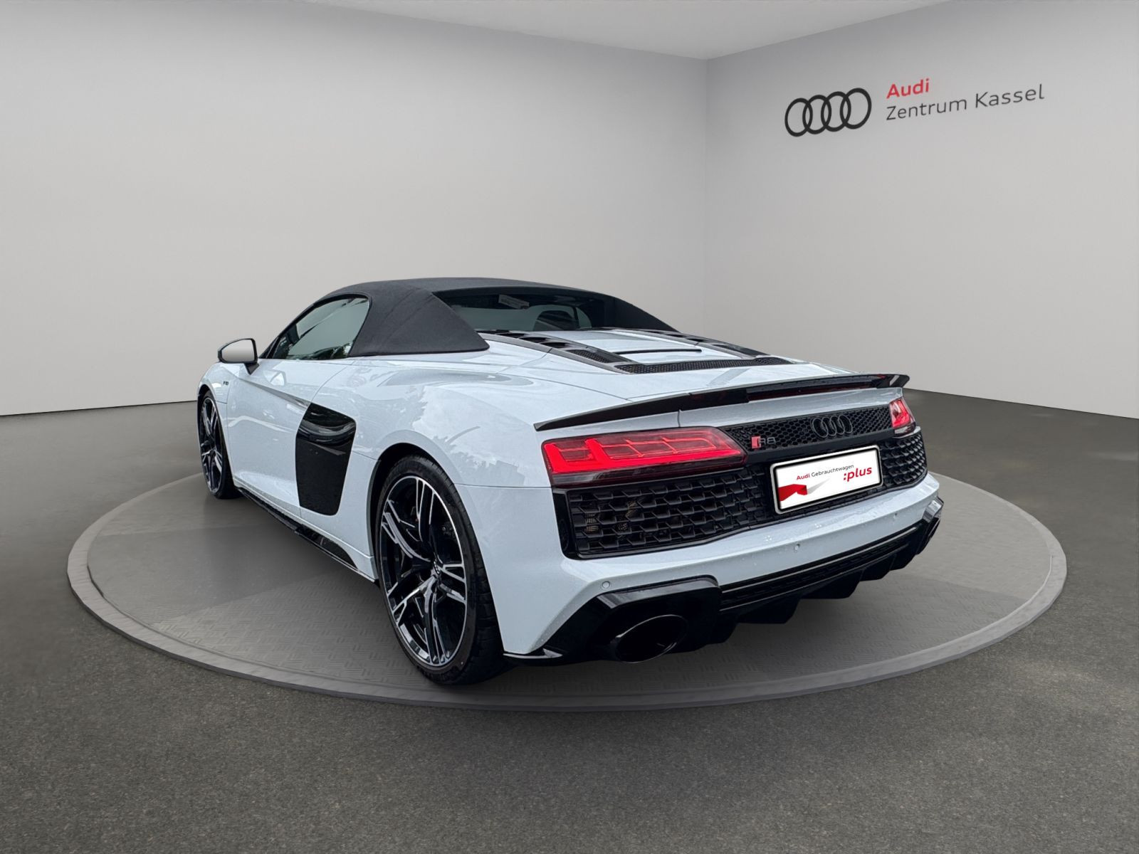 Audi - R8 Spyder_5