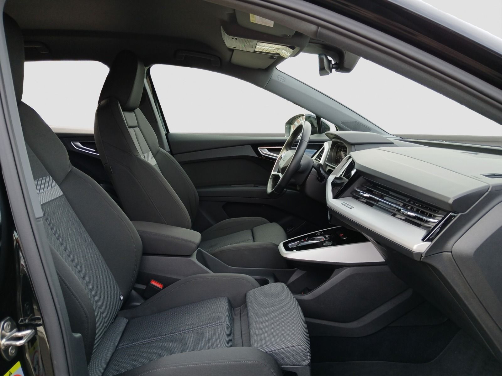 Audi - Q4_19