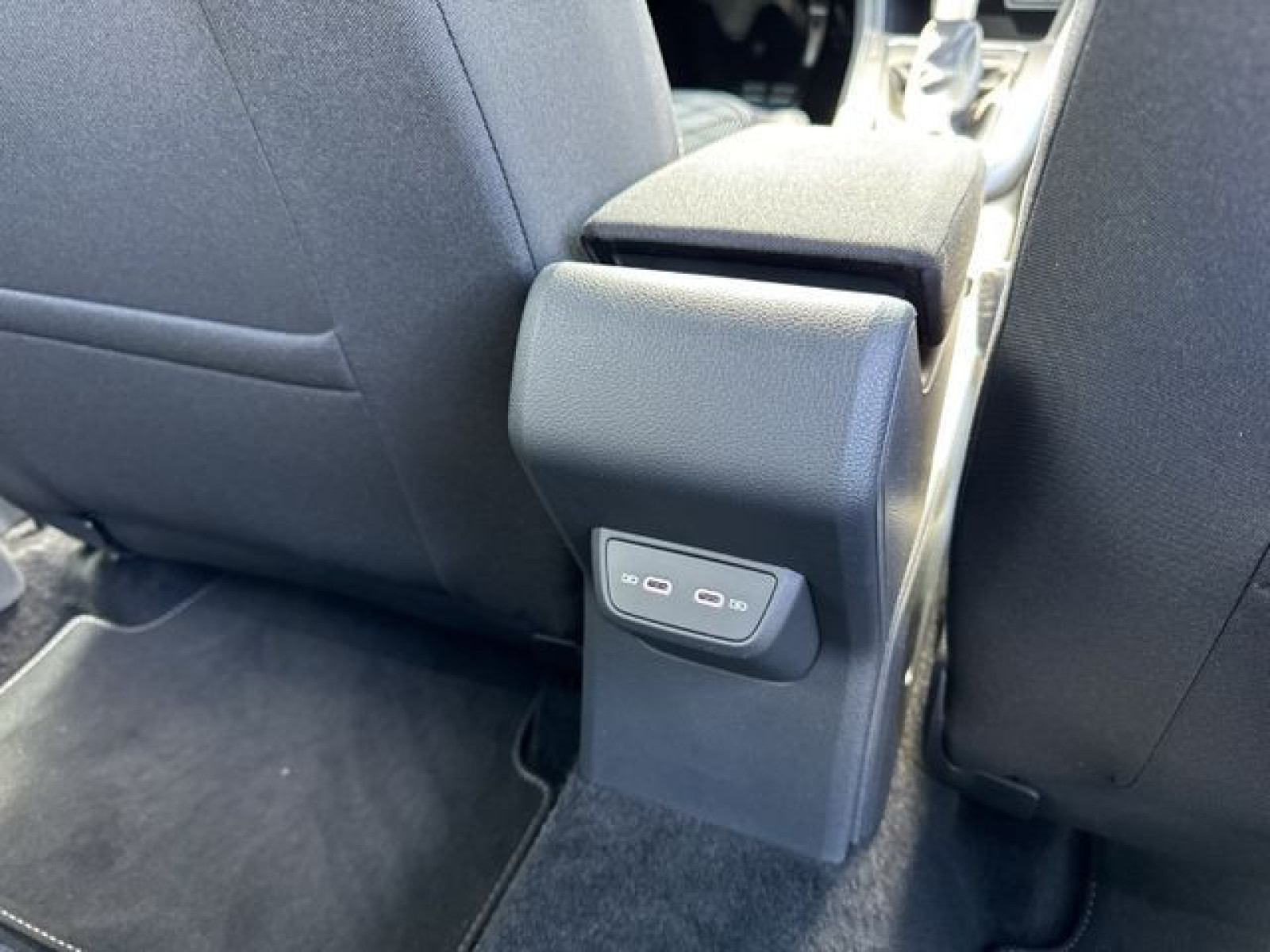 Volkswagen - Taigo_22
