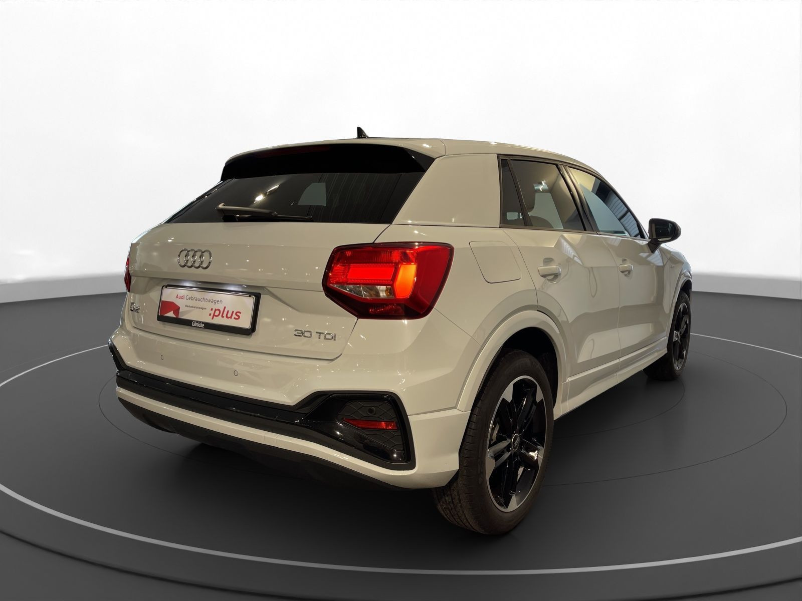 Audi - Q2_6