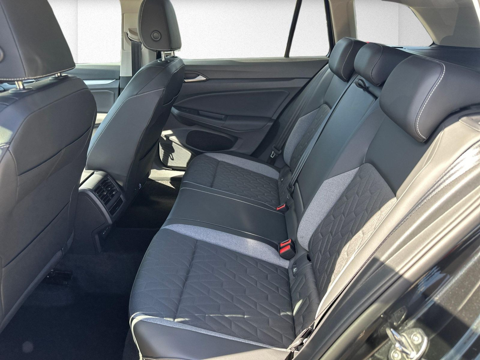 Volkswagen - Golf Variant_14