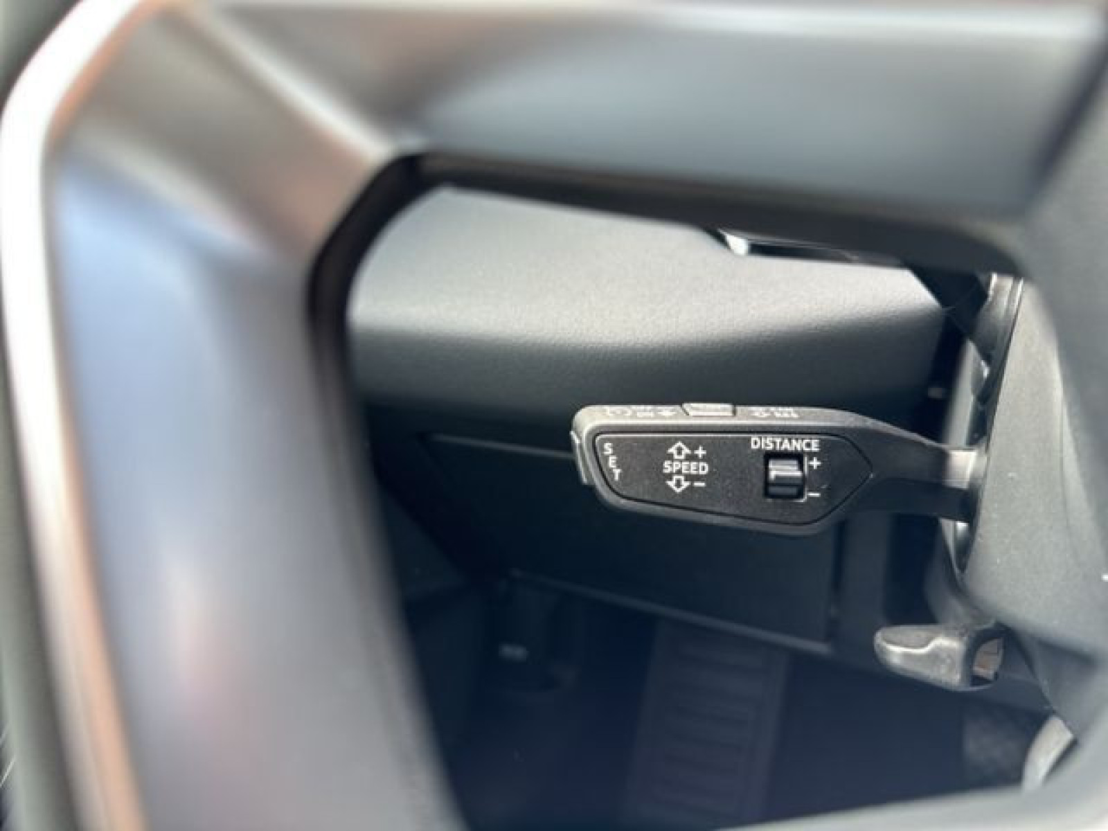 Audi - A6 Avant e-tron_27