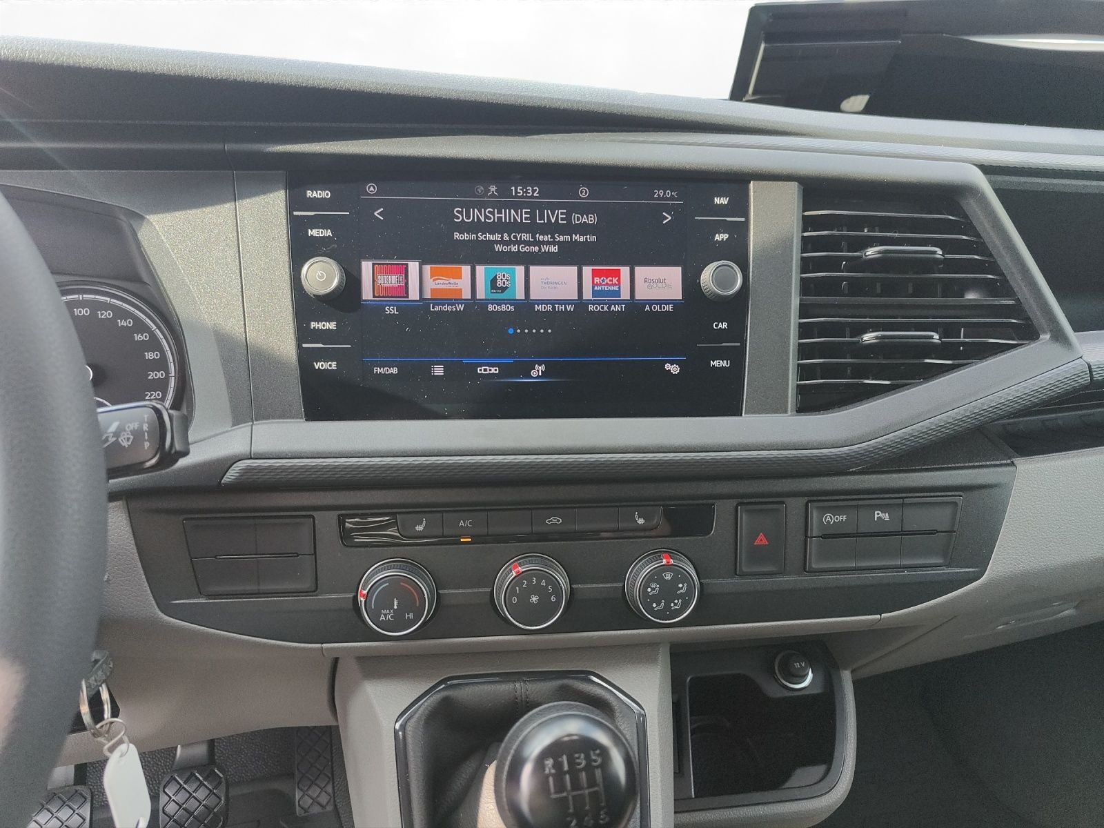 Volkswagen - T6.1 Transporter_7