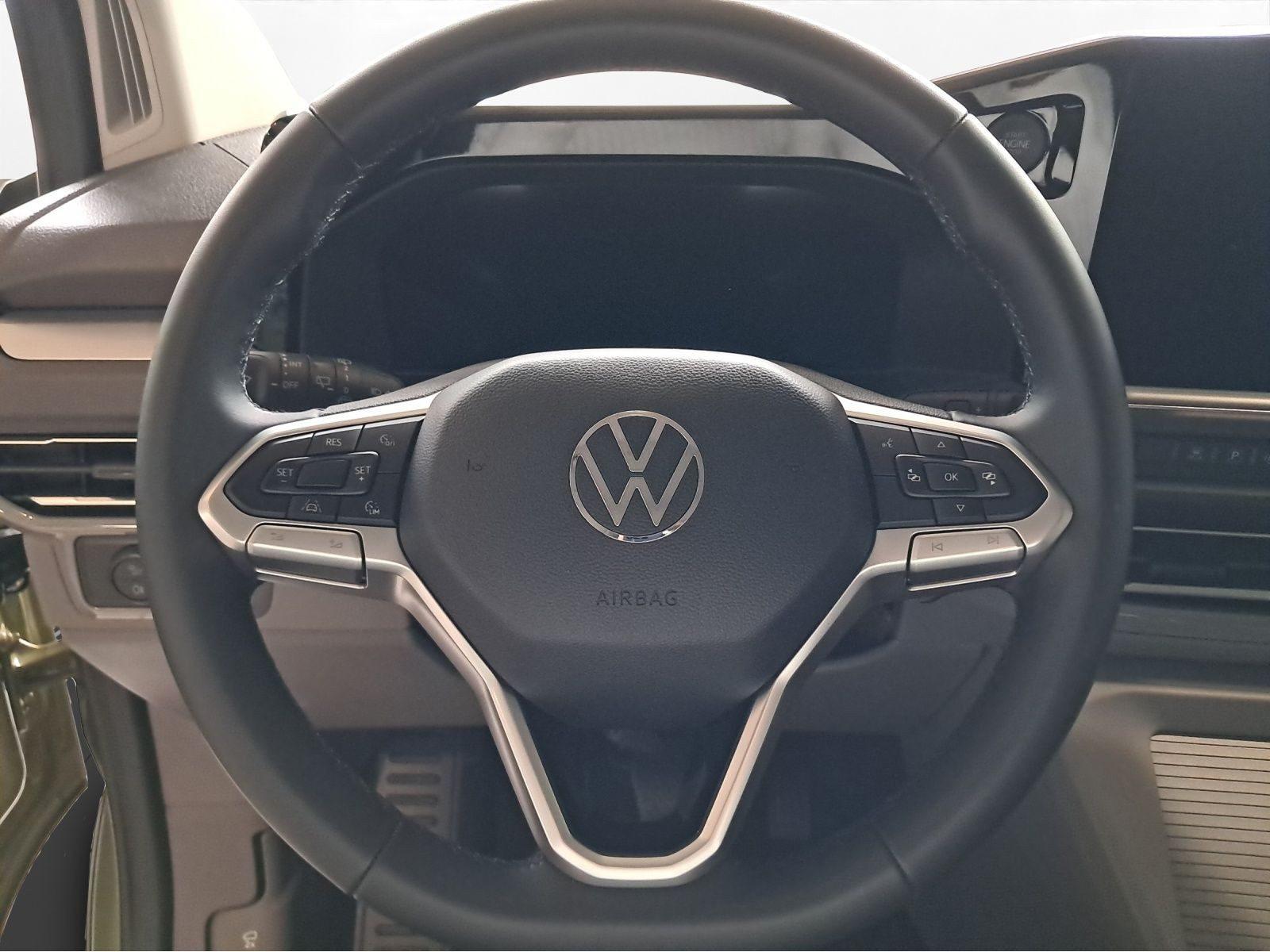 Volkswagen - T7 Caravelle_9