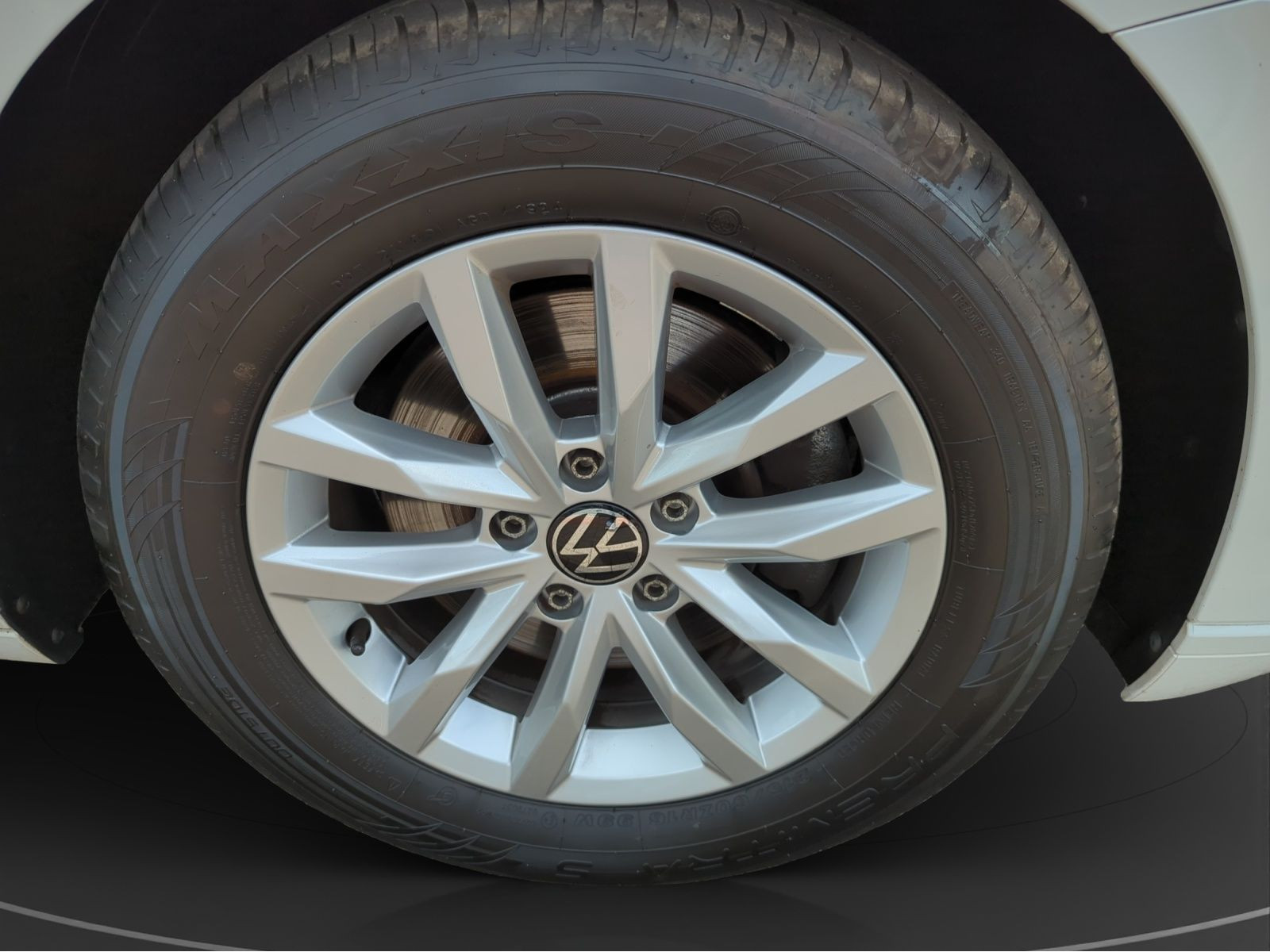 Volkswagen - Passat Variant_13
