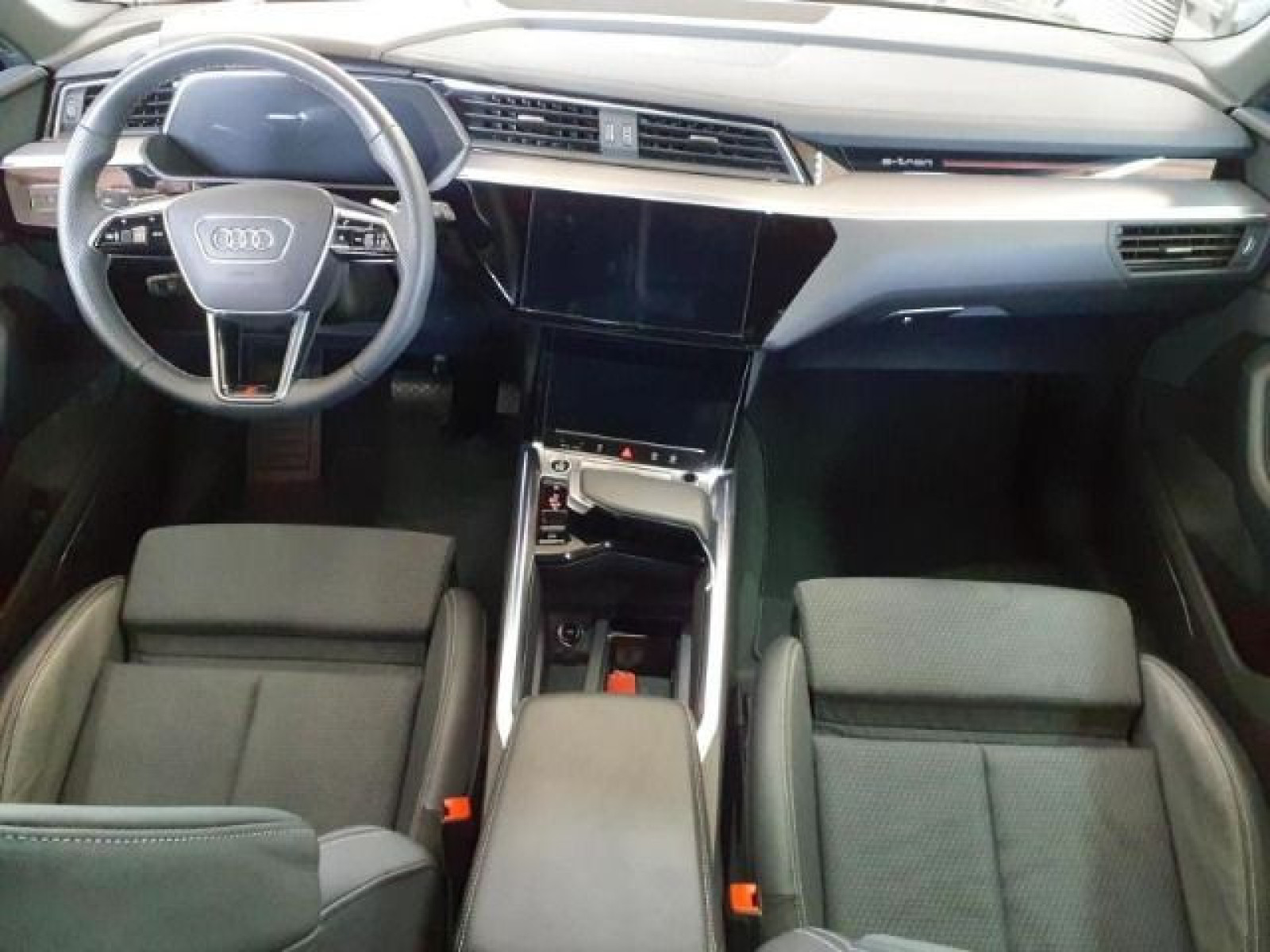 Audi - e-tron_6