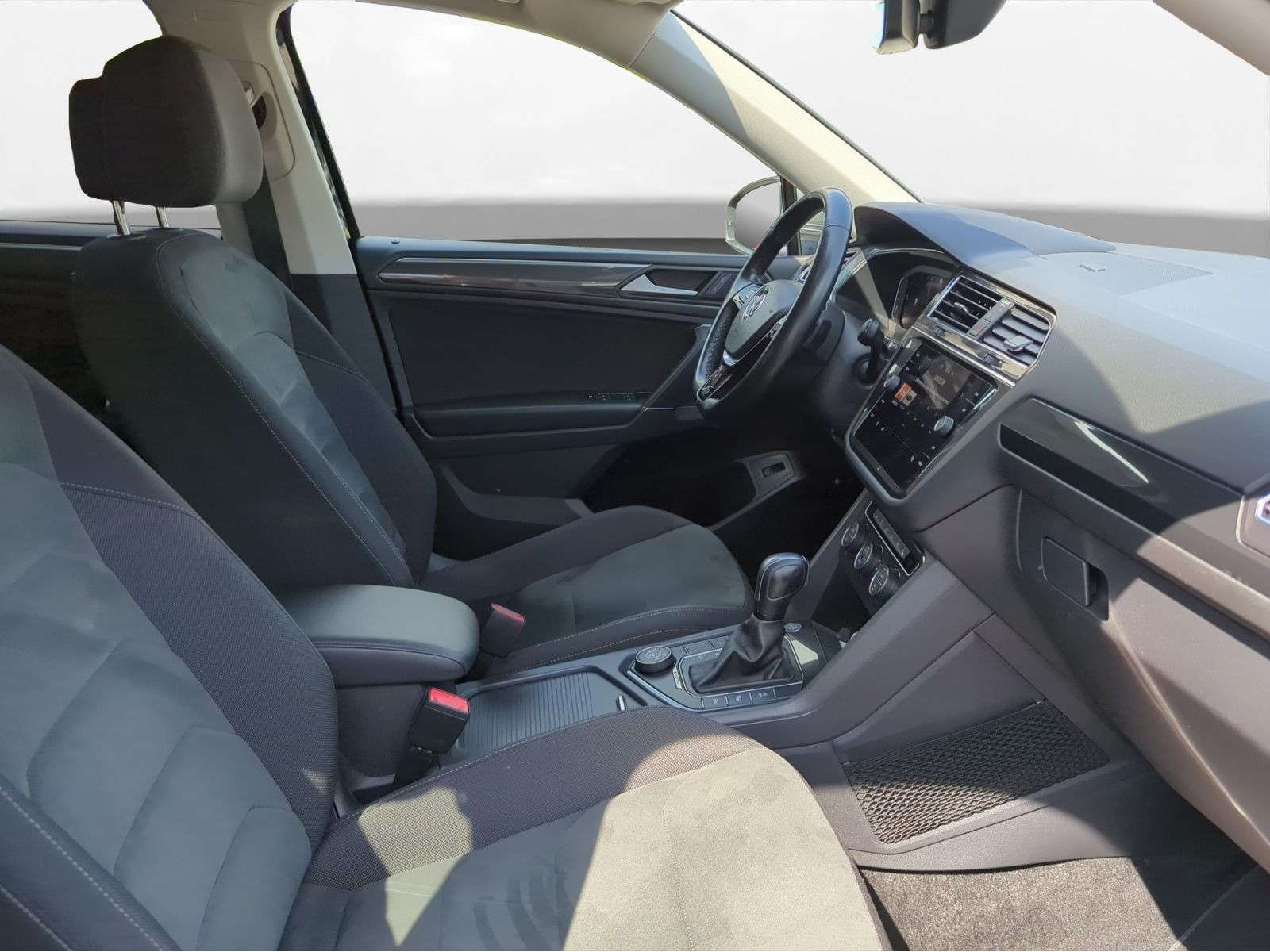 Volkswagen - Tiguan Allspace_12