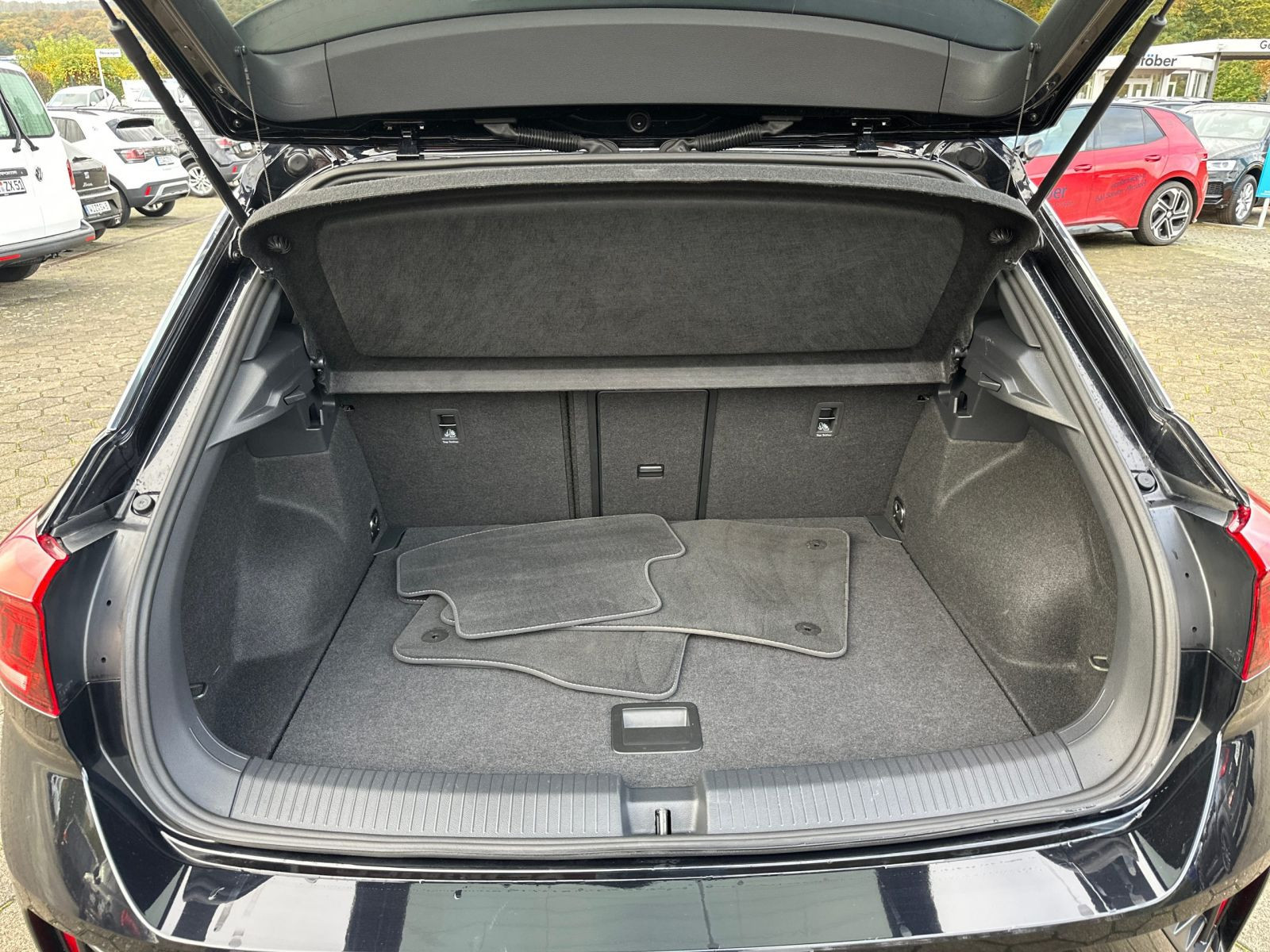 Volkswagen - T-Roc_21