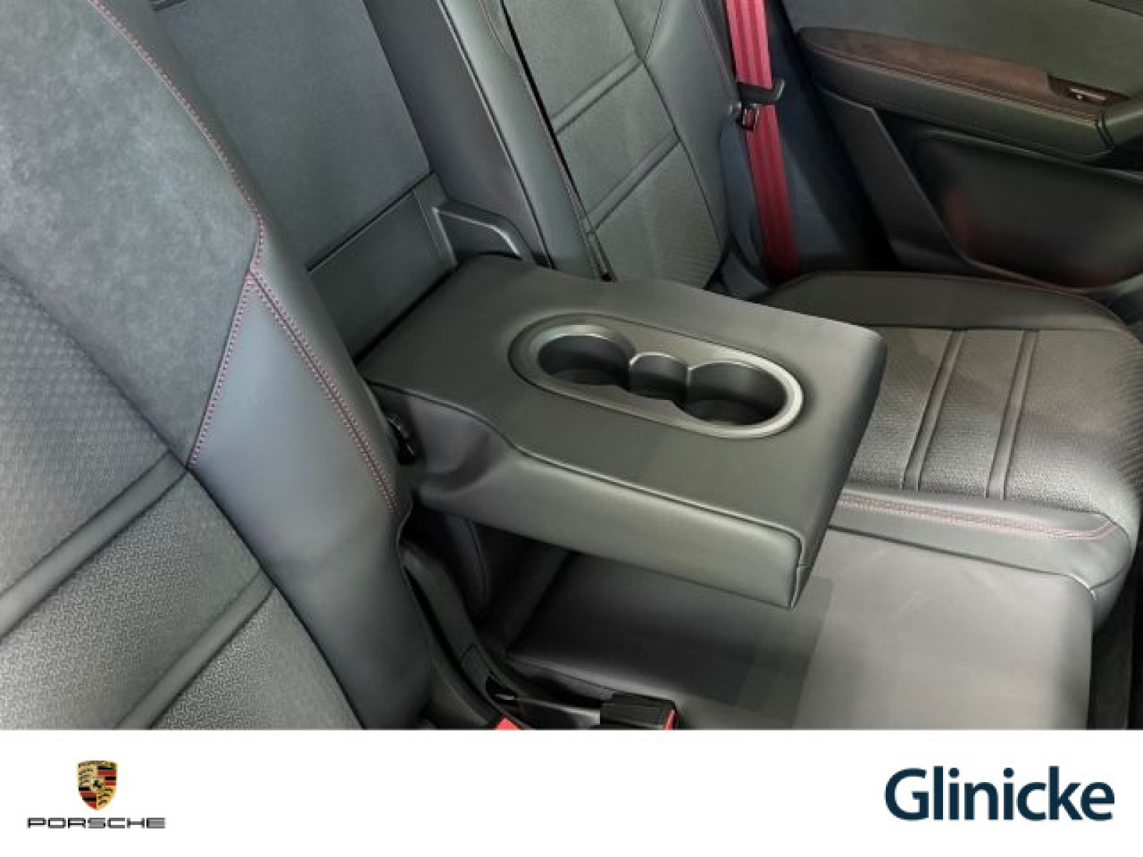 Porsche - Cayenne_33