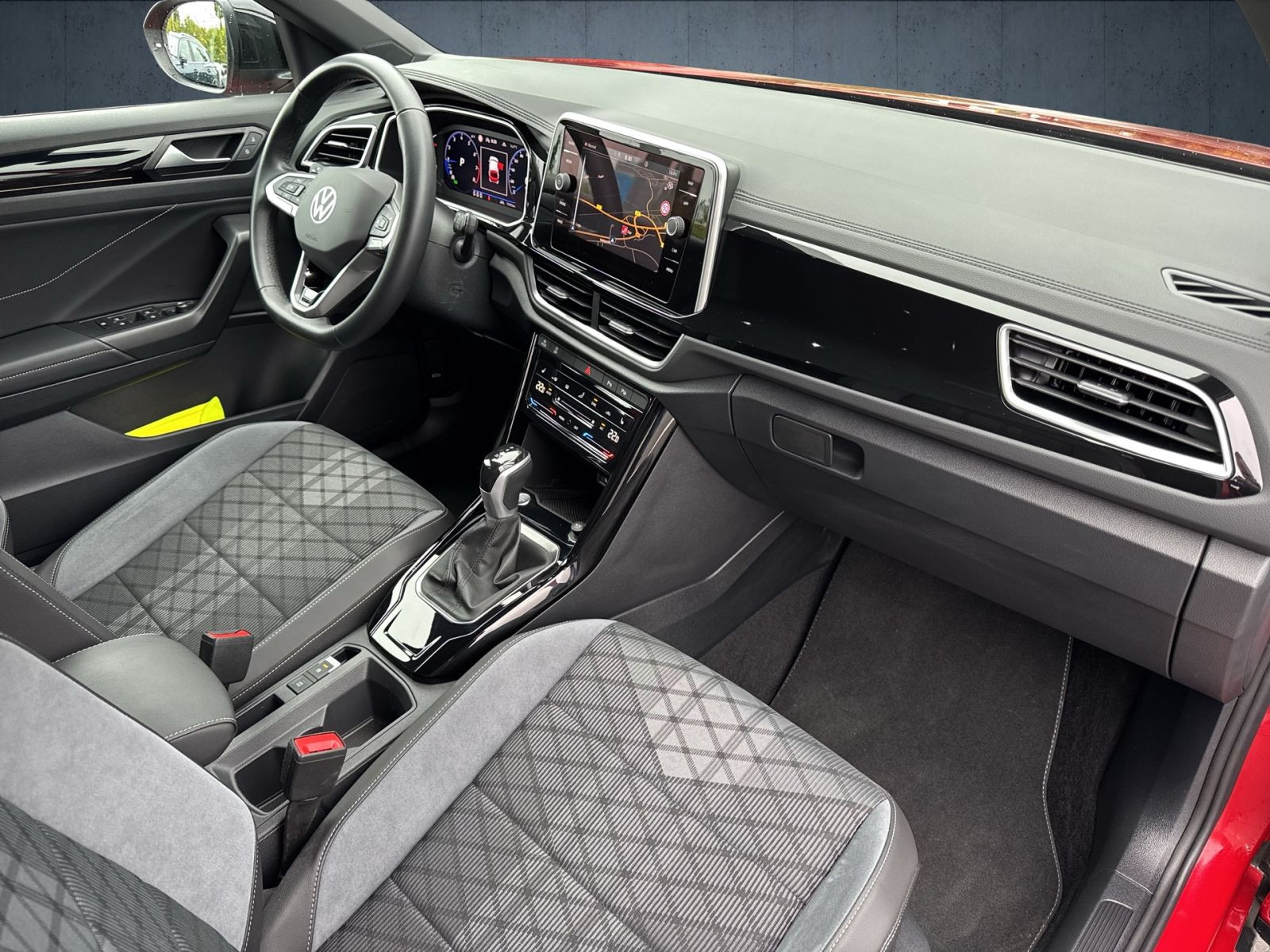 Volkswagen - T-Roc_17