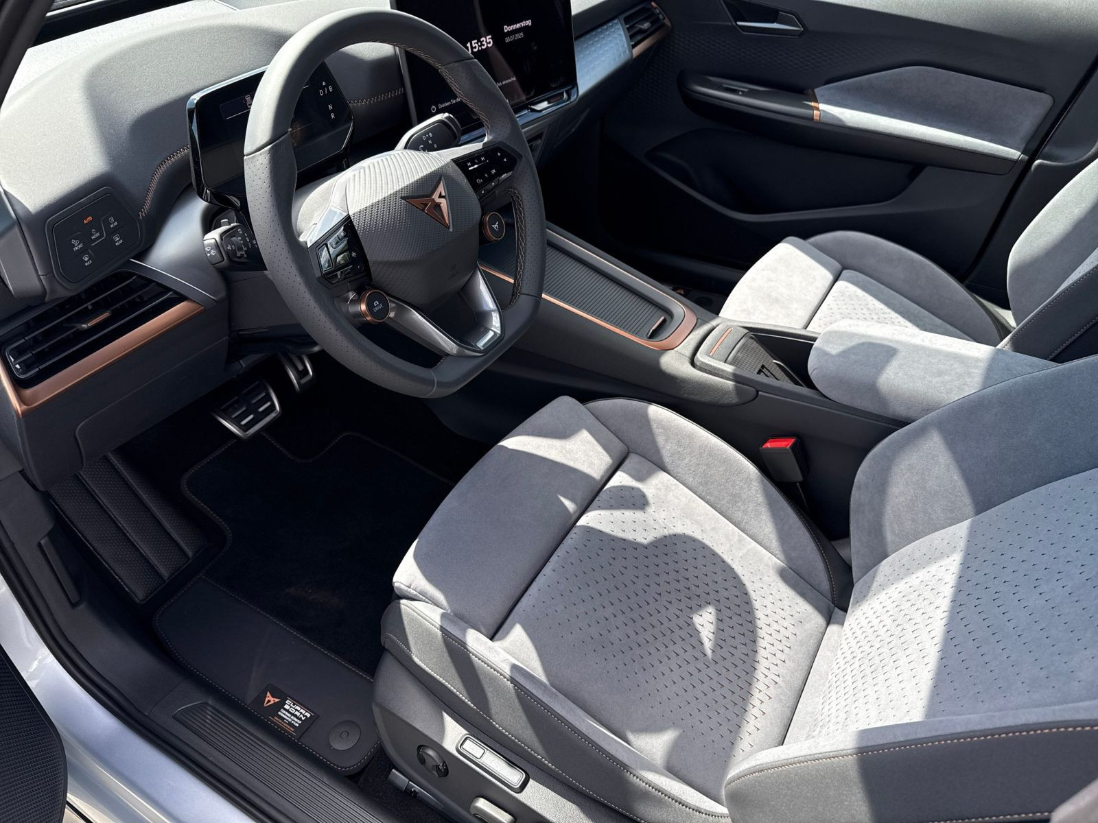 Cupra - Born_3