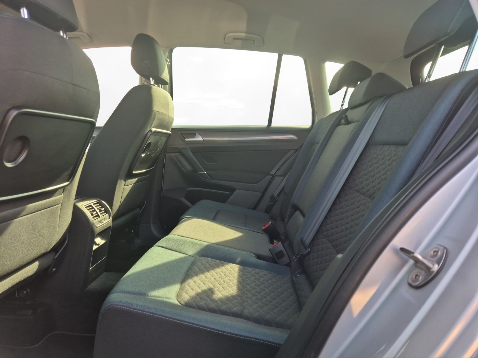 Volkswagen - Golf Sportsvan_5