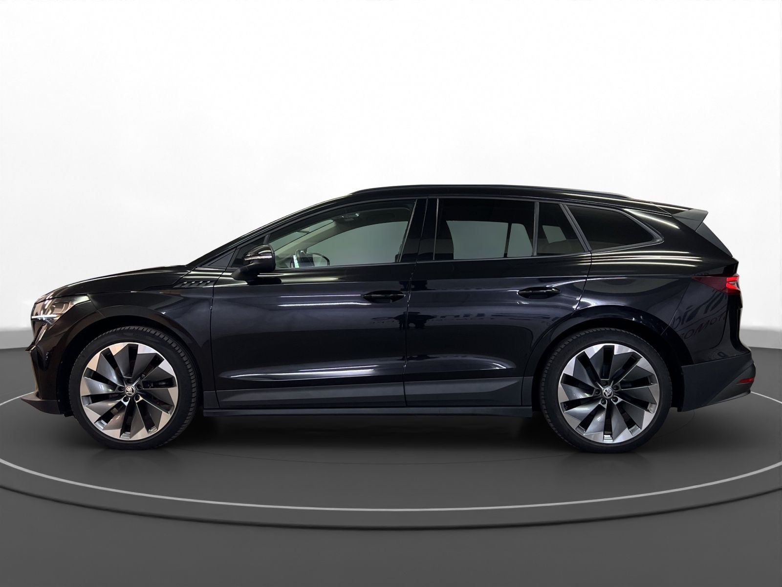 Škoda - Enyaq_8