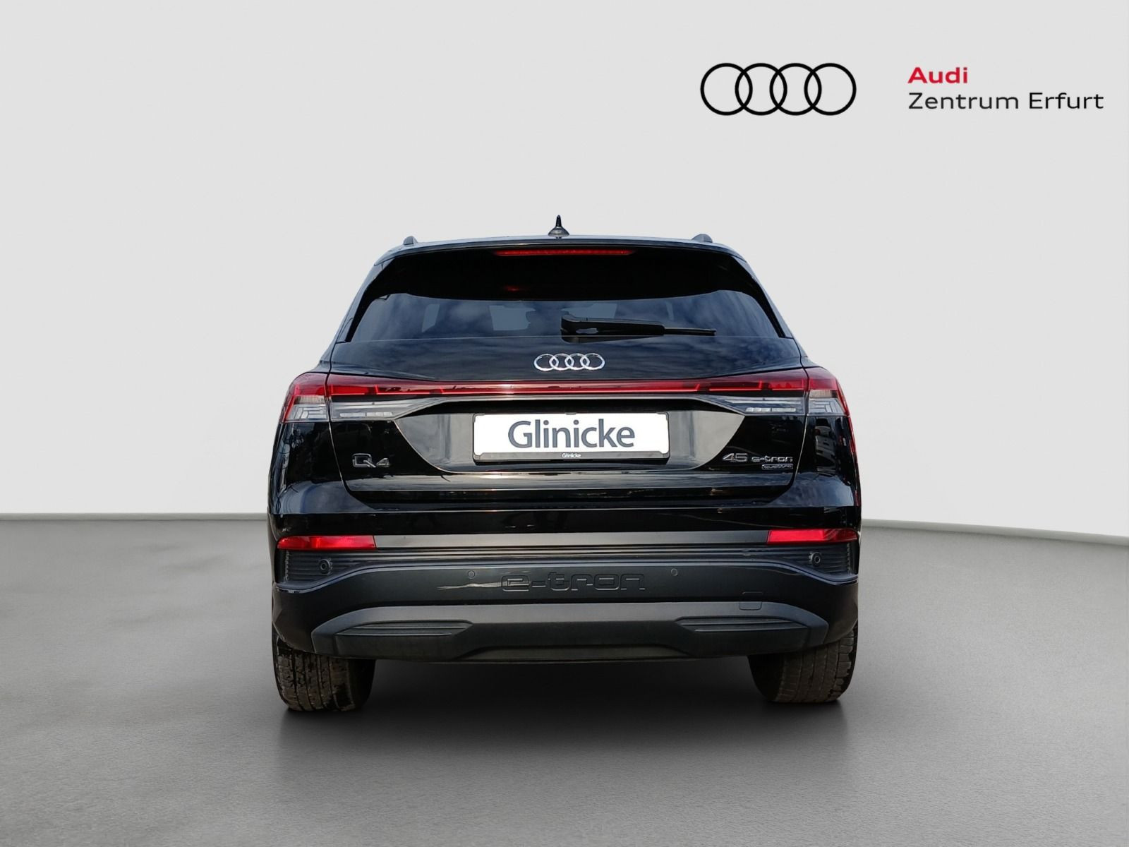 Audi - Q4_6