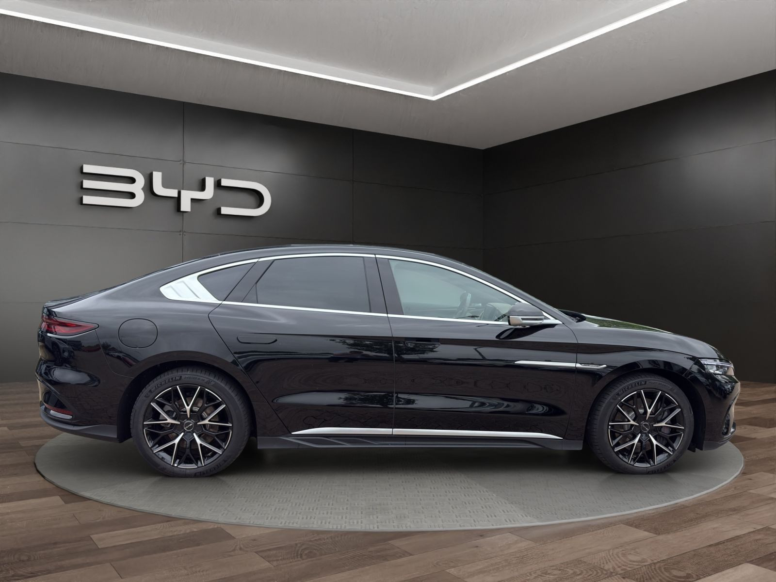BYD - HAN_7